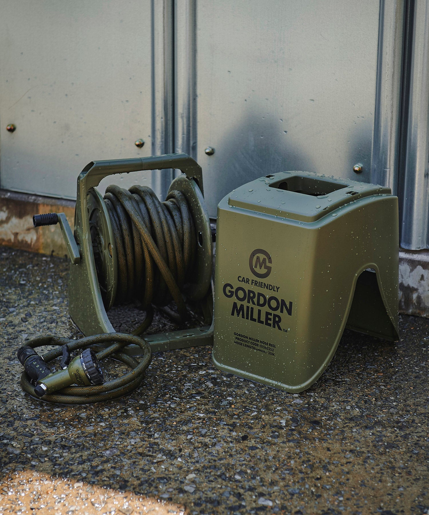 おしゃれ おすすめ 洗車用品 フルカバー ホースリール 20M オートバックス