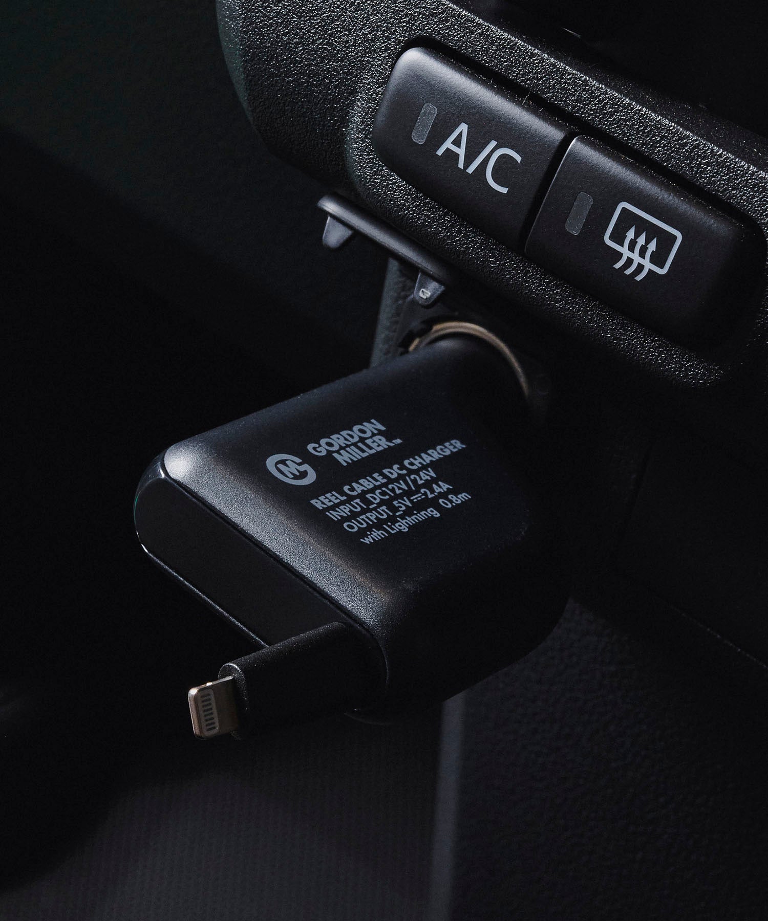 おしゃれ おすすめ カー用品 ライトニング 巻取り型 充電器 便利グッズ シガーソケット用