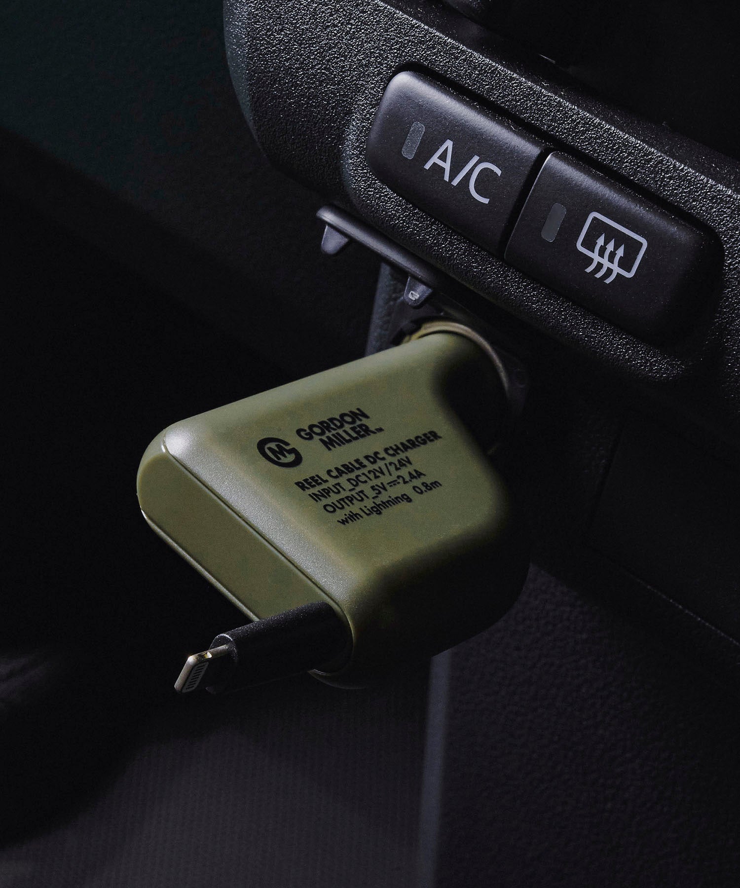 おしゃれ おすすめ カー用品 ライトニング 巻取り型 充電器 便利グッズ シガーソケット用