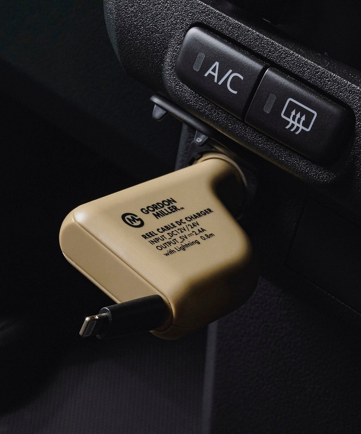 おしゃれ おすすめ カー用品 ライトニング 巻取り型 充電器 便利グッズ シガーソケット用