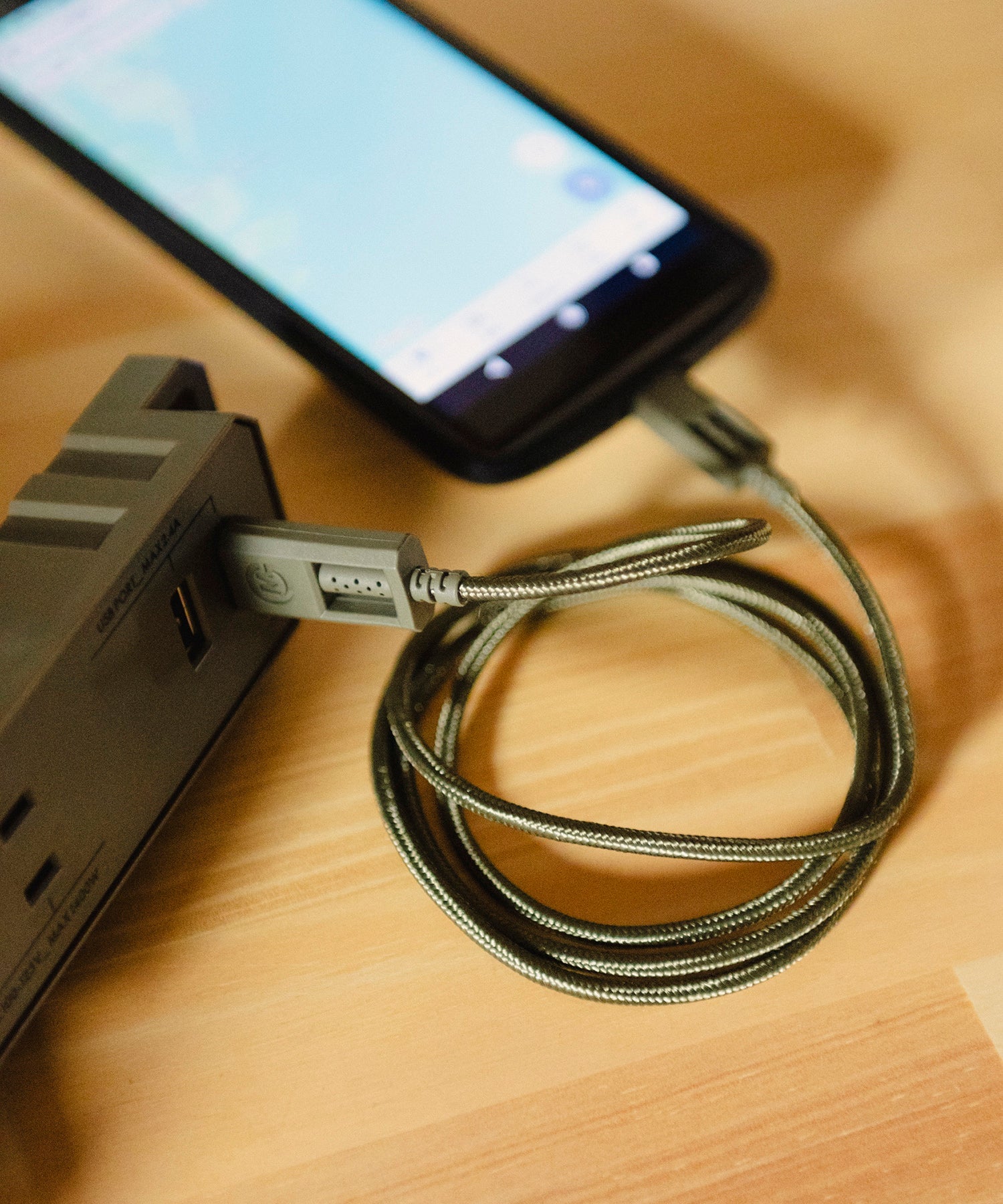 おしゃれ おすすめ カー用品 USBケーブル タイプA タイプC 充電器 便利グッズ