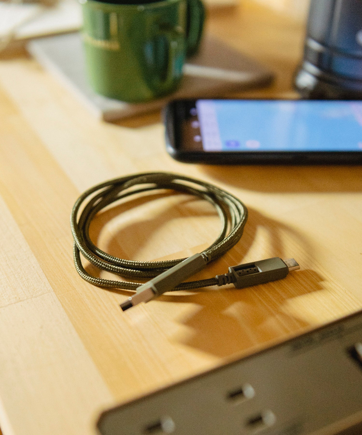 おしゃれ おすすめ カー用品 USBケーブル タイプA タイプC 充電器 便利グッズ