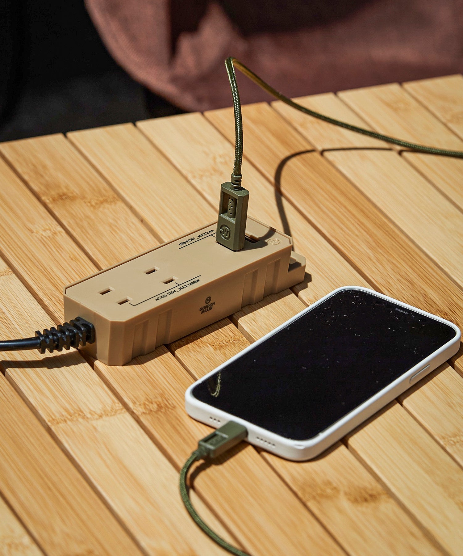 おしゃれ おすすめ カー用品 USBケーブル タイプA ライトニング 充電器 便利グッズ