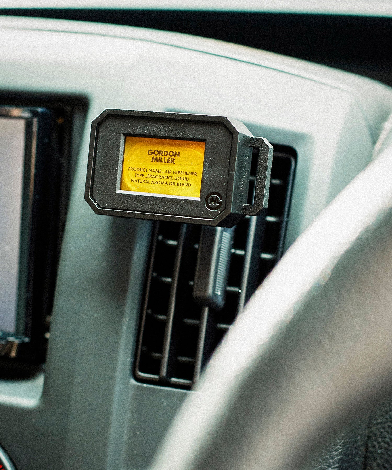 おしゃれ おすすめ カー用品 芳香剤 ACクリップ エアフレッシュナー リキッドタイプ