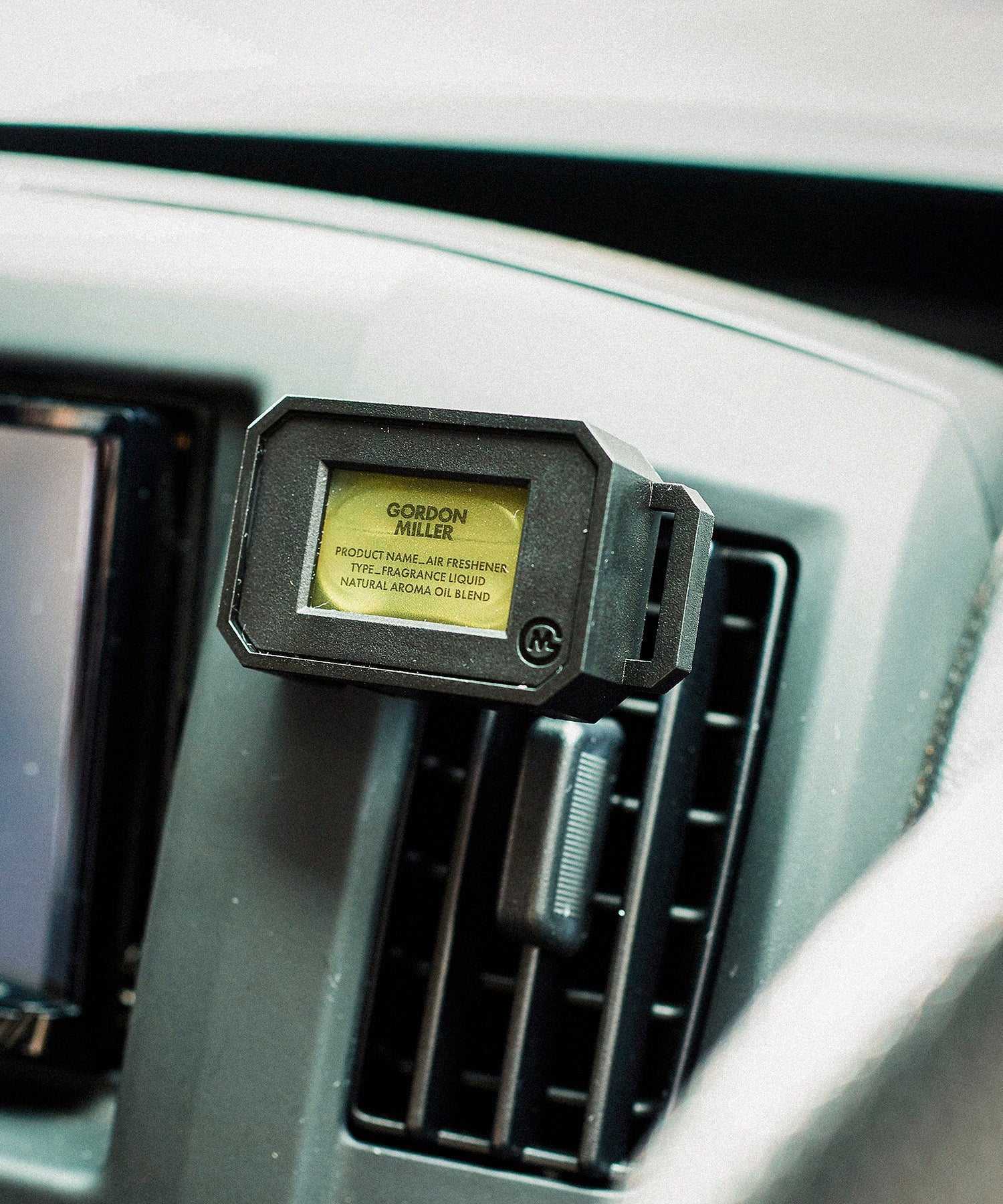 おしゃれ おすすめ カー用品 芳香剤 ACクリップ エアフレッシュナー リキッドタイプ