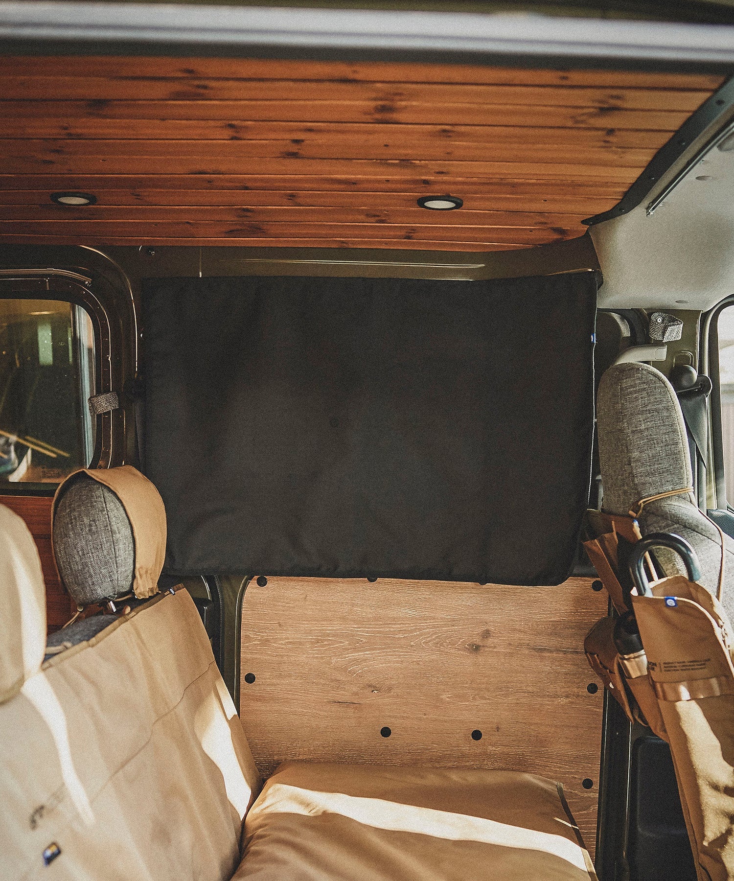 おしゃれ おすすめ カー用品 コーデュラ マグネット カーテン 汎用 便利グッズ