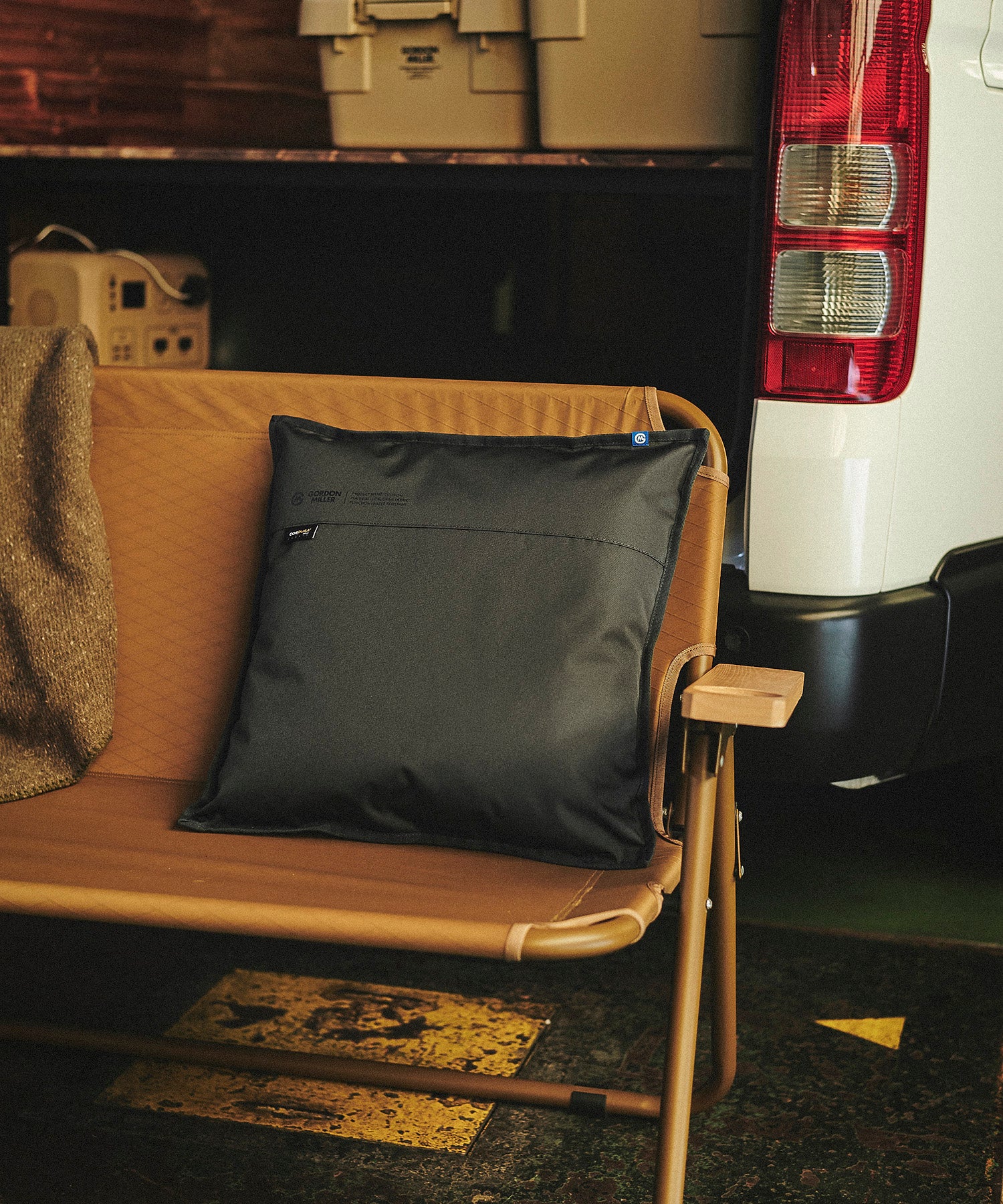 おしゃれ おすすめ カー用品 コーデュラ クッション 汎用 便利グッズ