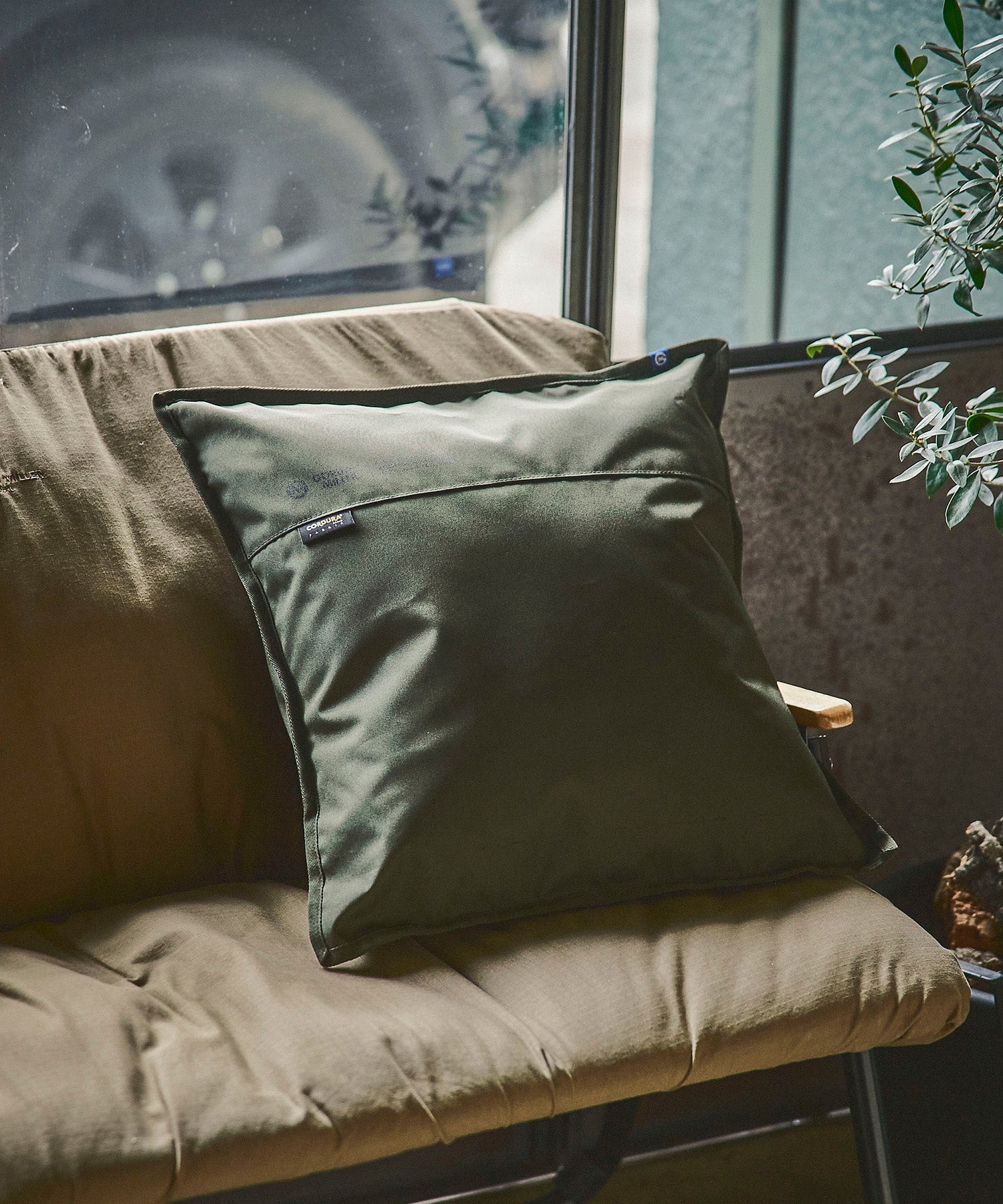 おしゃれ おすすめ カー用品 コーデュラ クッション 汎用 便利グッズ