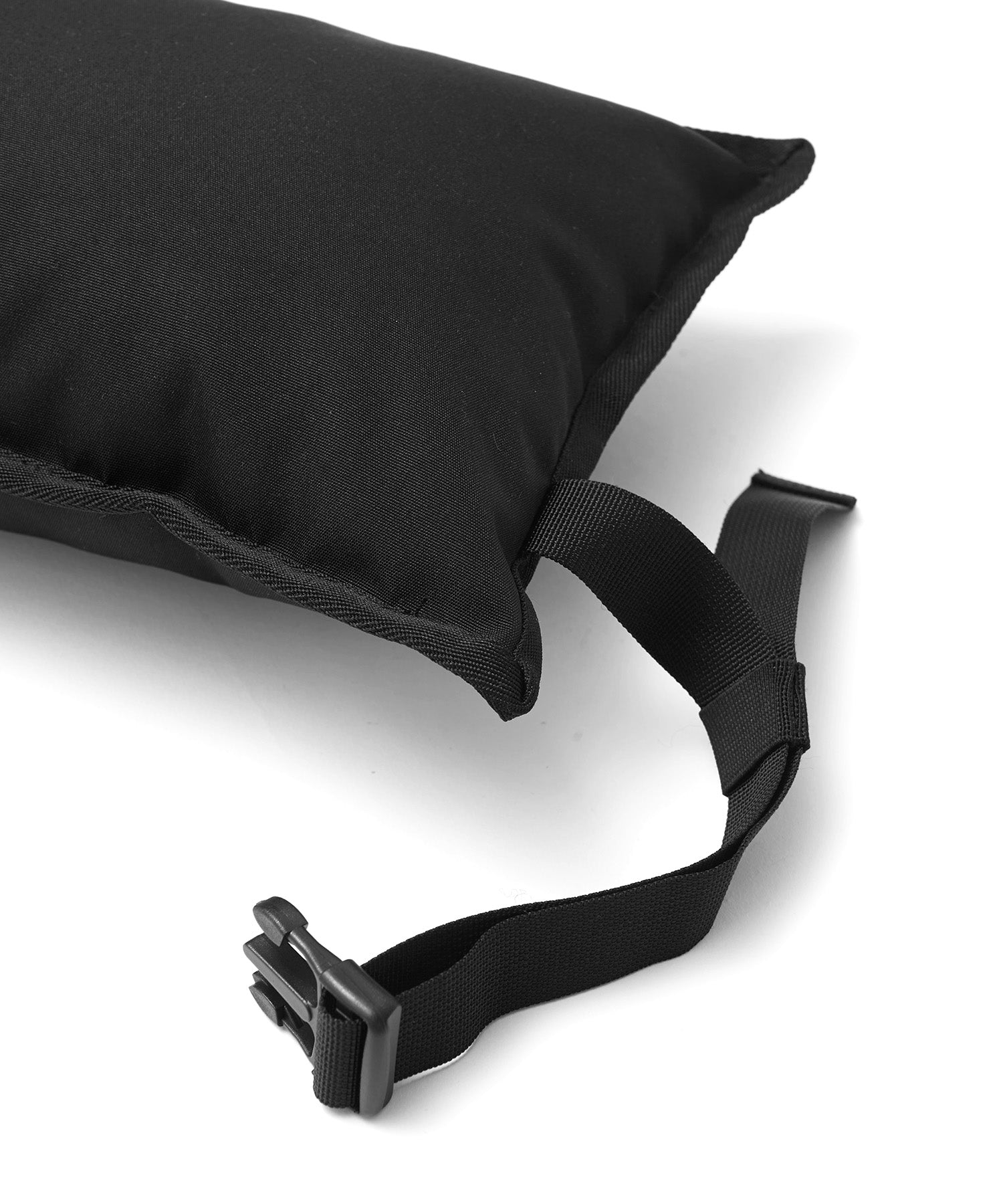 おしゃれ おすすめ カー用品 コーデュラ ハーフ クッション 汎用 便利グッズ