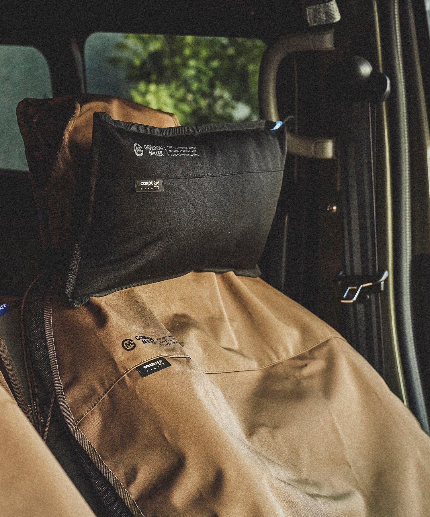 おしゃれ おすすめ カー用品 コーデュラ ハーフ クッション 汎用 便利グッズ