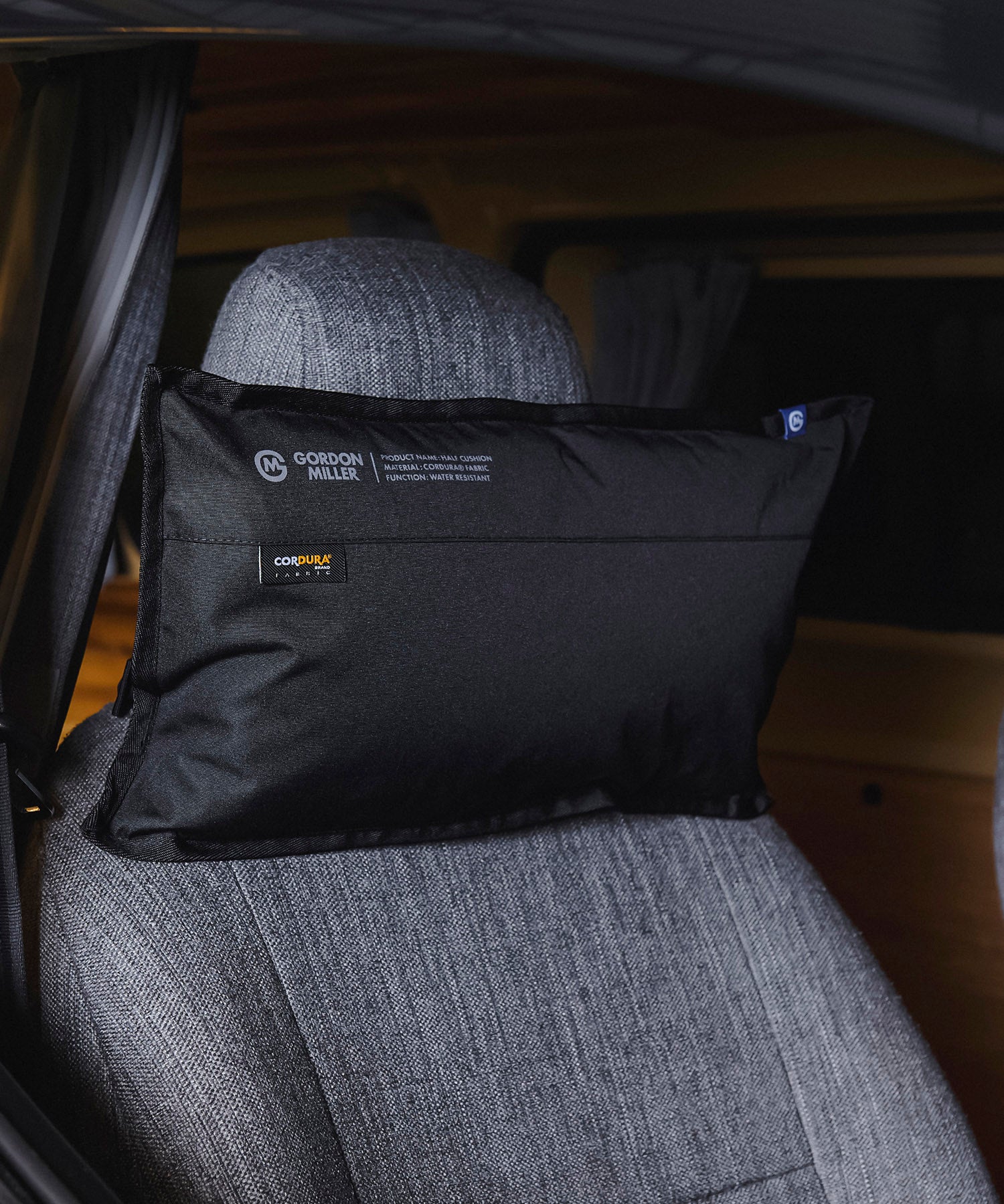 おしゃれ おすすめ カー用品 コーデュラ ハーフ クッション 汎用 便利グッズ