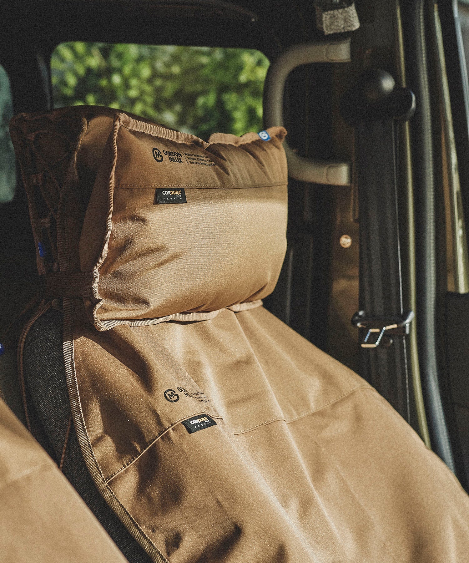 おしゃれ おすすめ カー用品 コーデュラ ハーフ クッション 汎用 便利グッズ