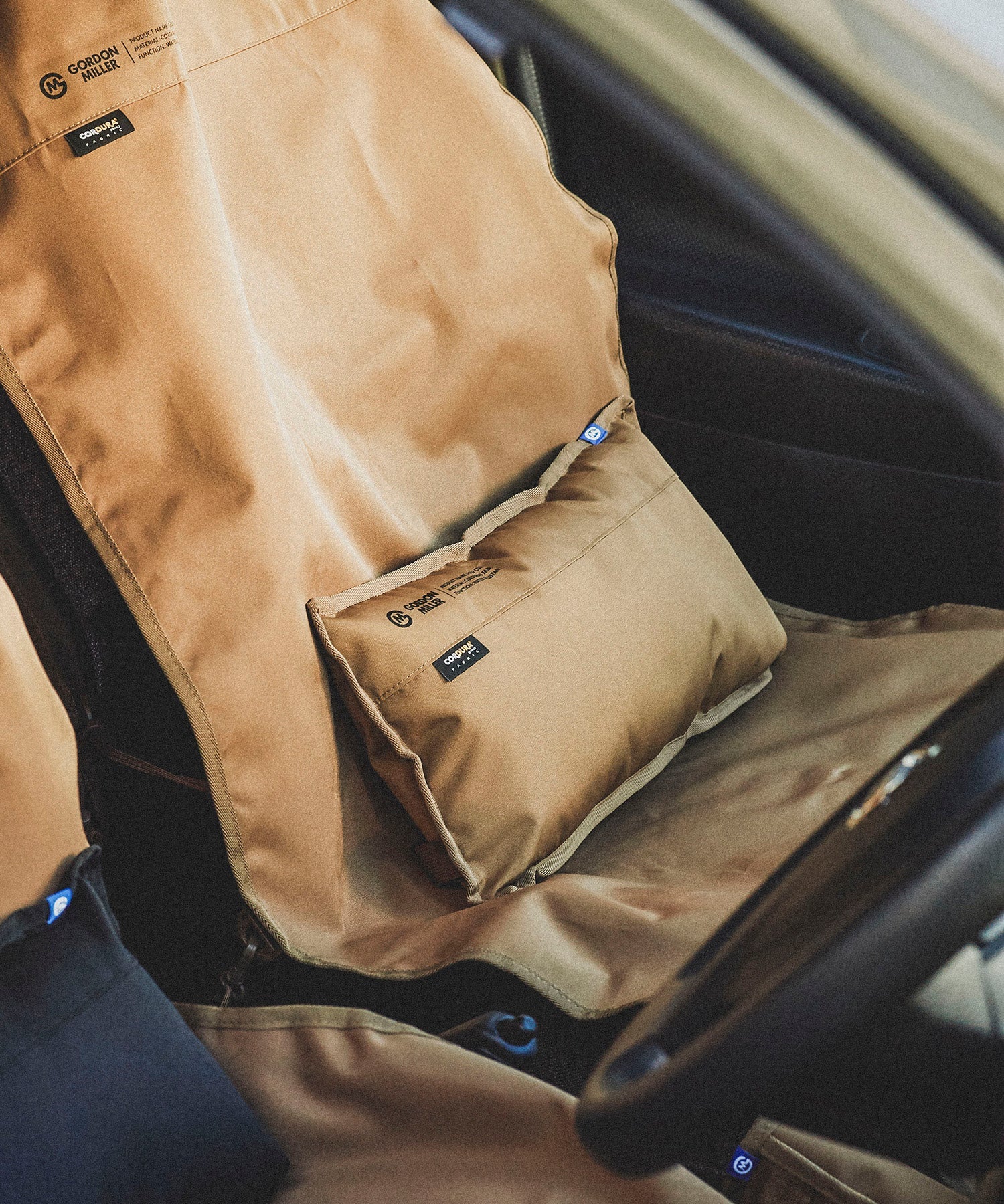 おしゃれ おすすめ カー用品 コーデュラ ハーフ クッション 汎用 便利グッズ