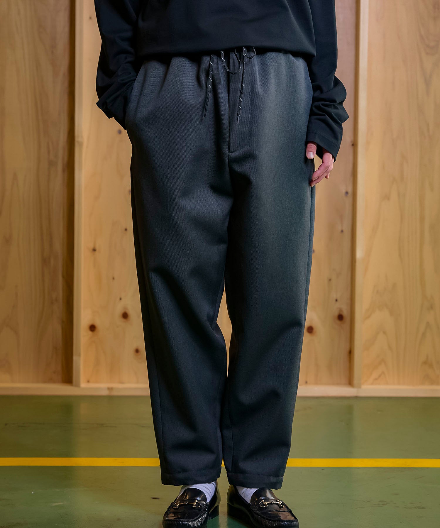 ジャックミラー シームレスライフ アパレル ワークウェア シンプル ファッション おすすめ おしゃれ JML パンツ ジェンダーレス ウール 冬 ドロスト