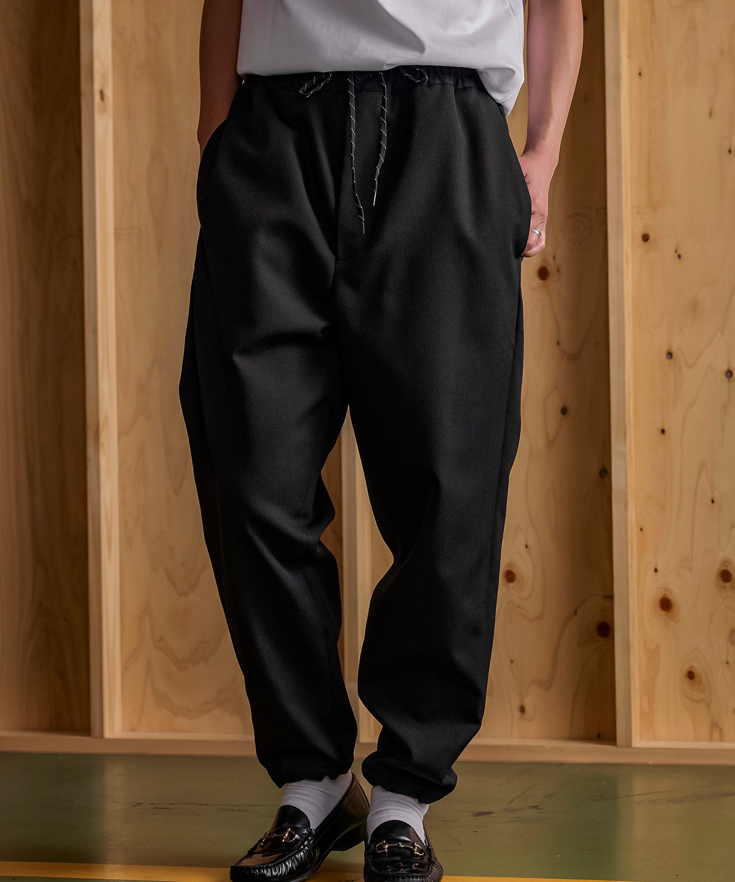 ジャックミラー シームレスライフ アパレル ワークウェア シンプル ファッション おすすめ おしゃれ JML パンツ ジェンダーレス ウール 冬 ドロスト