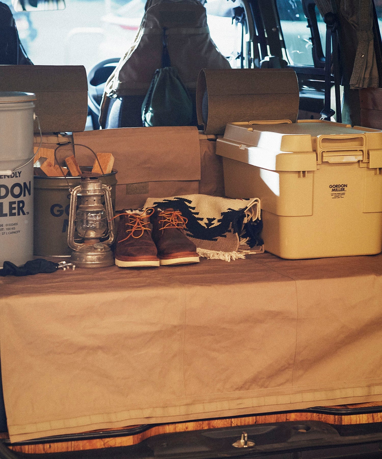 おしゃれ おすすめ カー用品 車 かけるだけ キャンバス 防水 汎用 ラゲッジシート