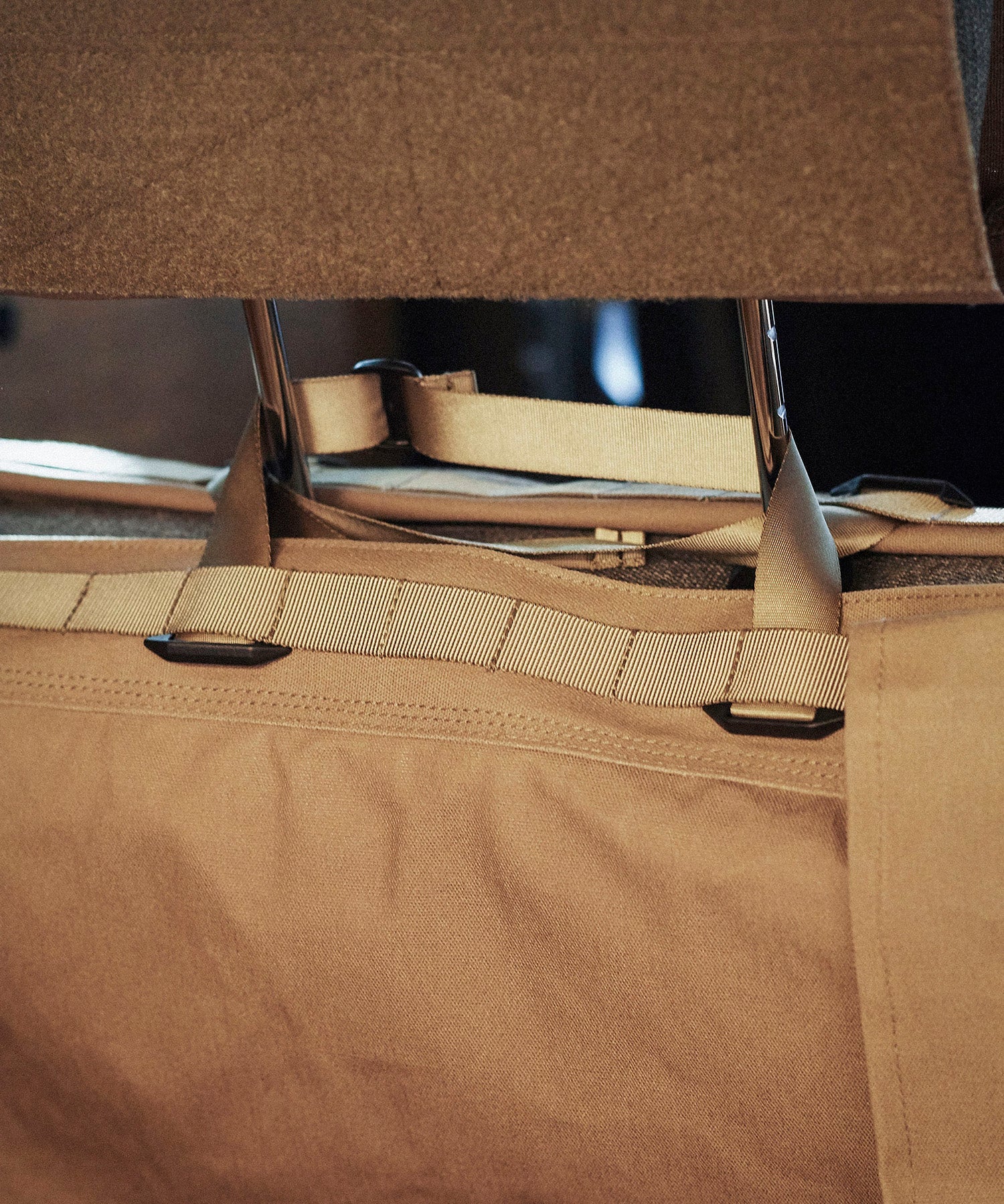 おしゃれ おすすめ カー用品 車 かけるだけ キャンバス 防水 汎用 ラゲッジシート