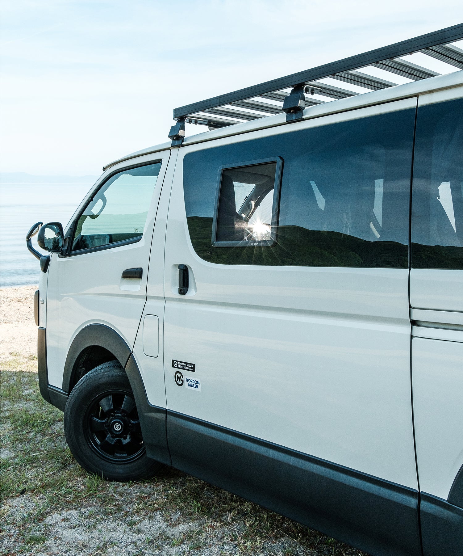 おしゃれ おすすめ カー用品 網戸 アルミ スクリーン サッシ ハイエース カスタム