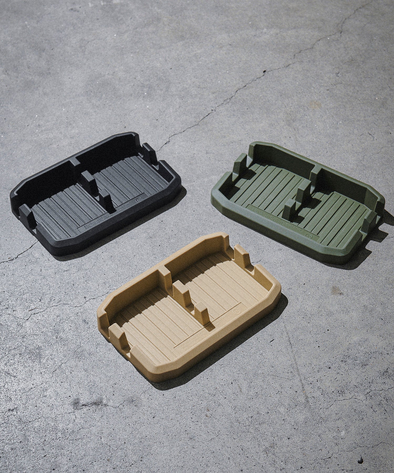 おしゃれ おすすめ カー用品 スマホ スタンド トレイ 便利グッズ 汎用