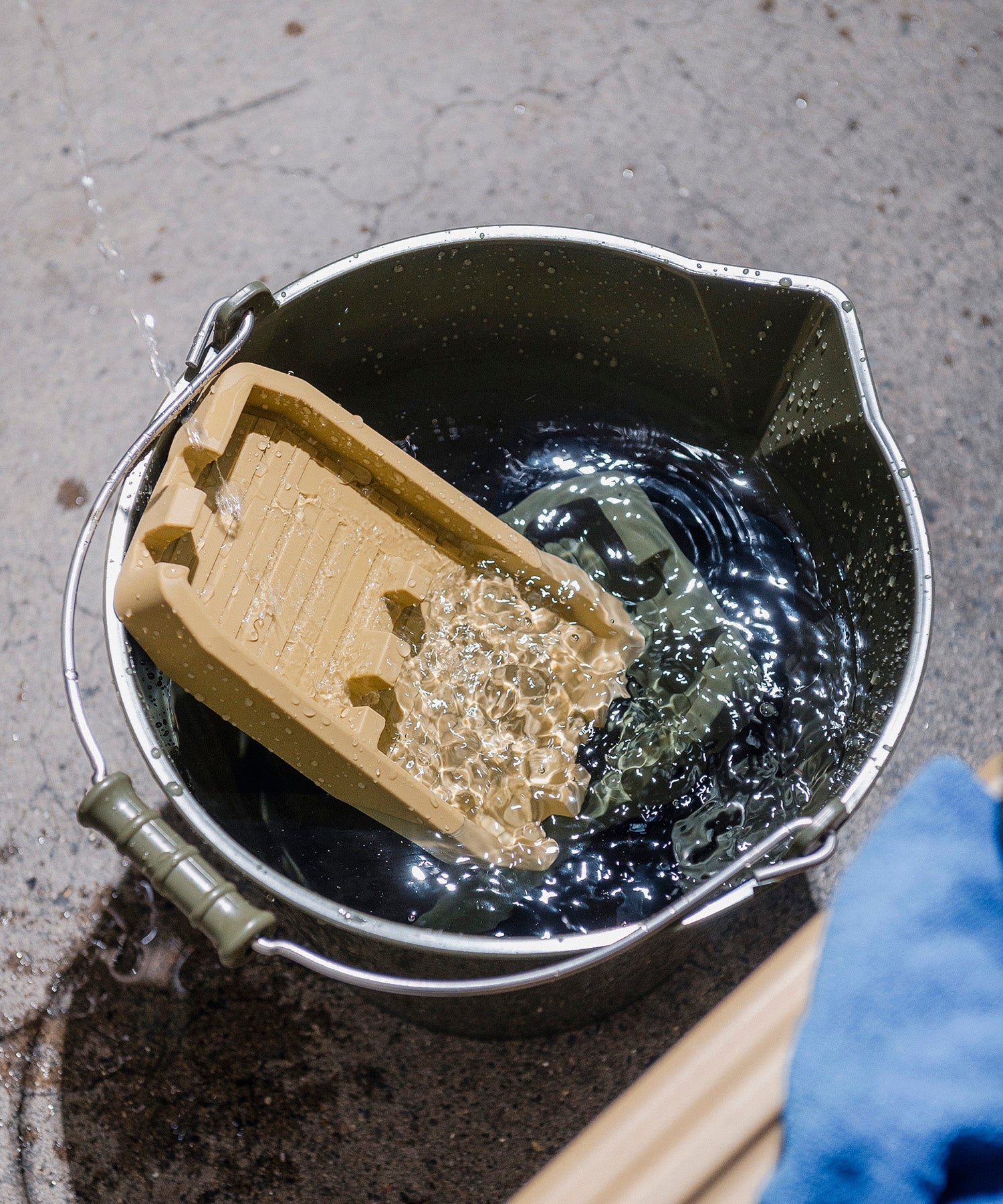 おしゃれ おすすめ カー用品 スマホ スタンド トレイ 便利グッズ 汎用