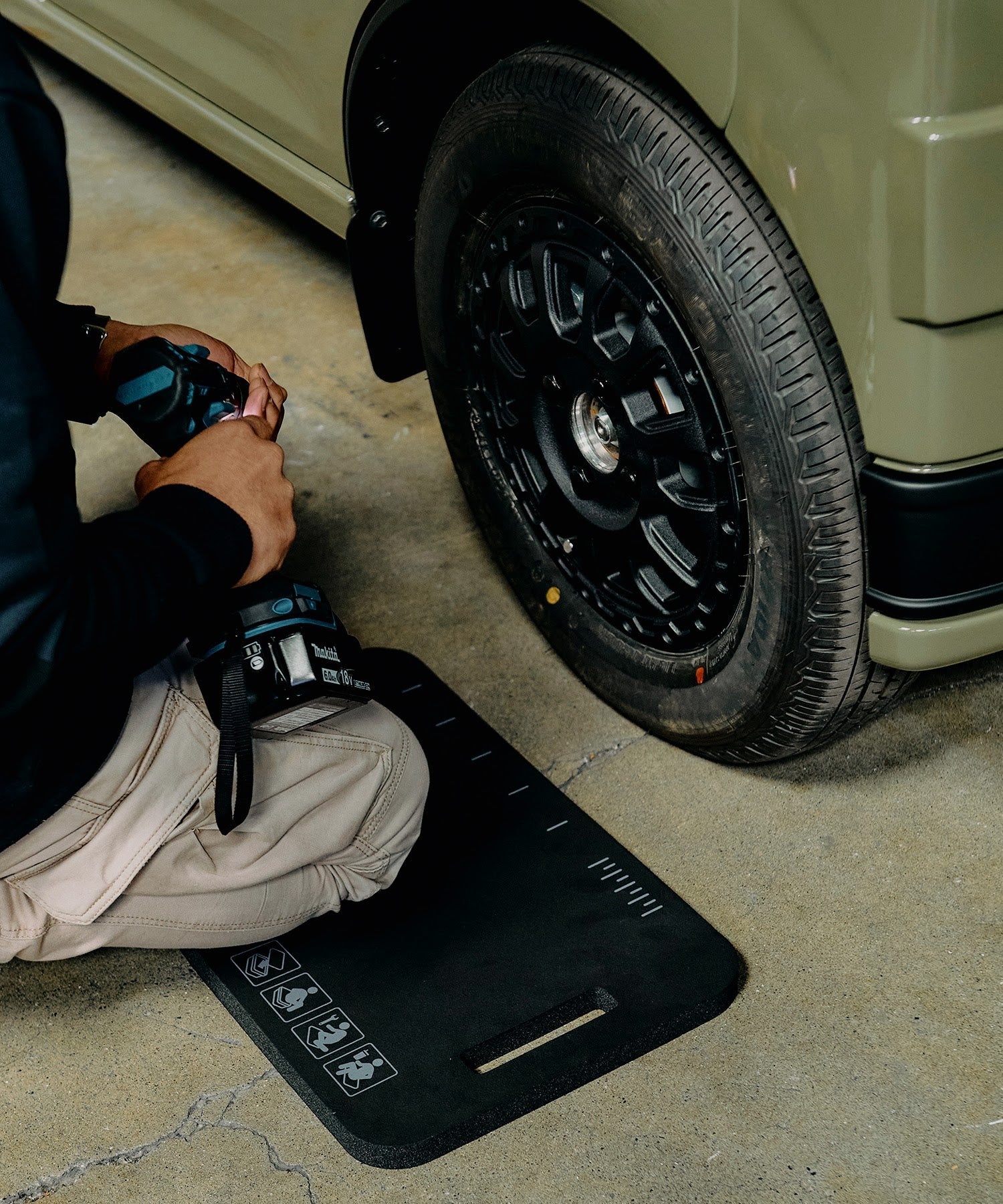 おしゃれ おすすめ 作業用 ニトリル クッション パッド トランクカーゴにも使用可