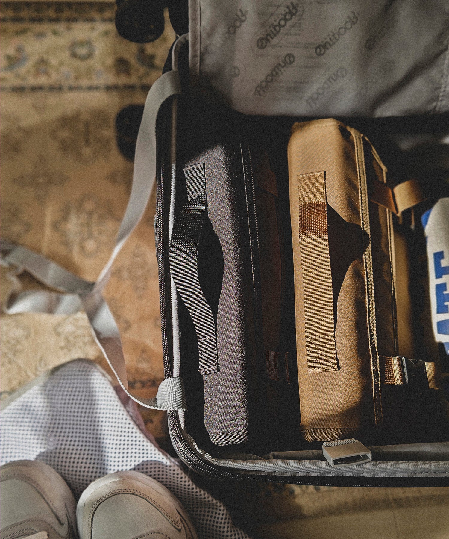 おしゃれ おすすめ カー用品 コーデュラ ハンギング ロール ポーチ 便利グッズ 収納