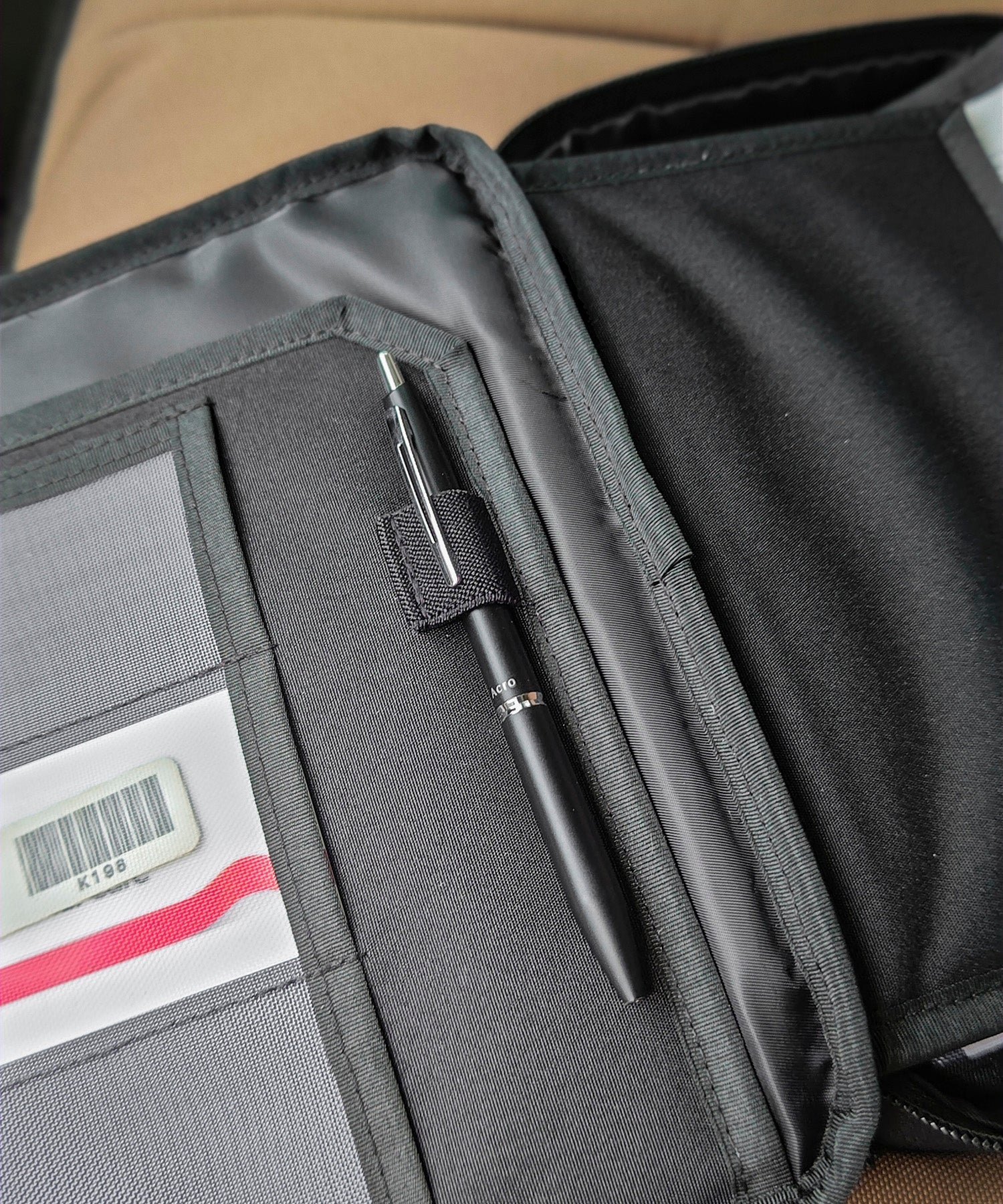 おしゃれ おすすめ カー用品 コーデュラ 車検証ポーチ 便利グッズ オートバックス