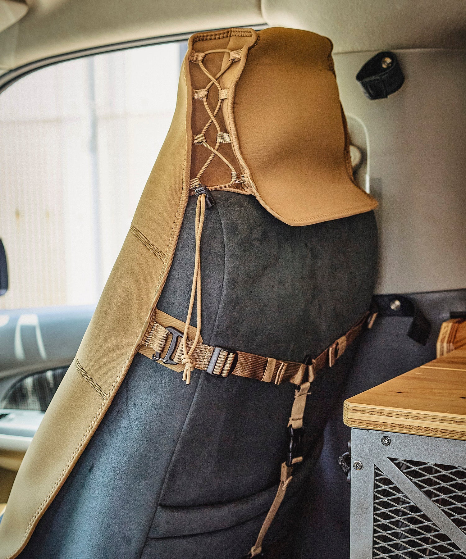 おしゃれ おすすめ カー用品 車 かけるだけ SBR 防水 汎用 フロント シートカバー