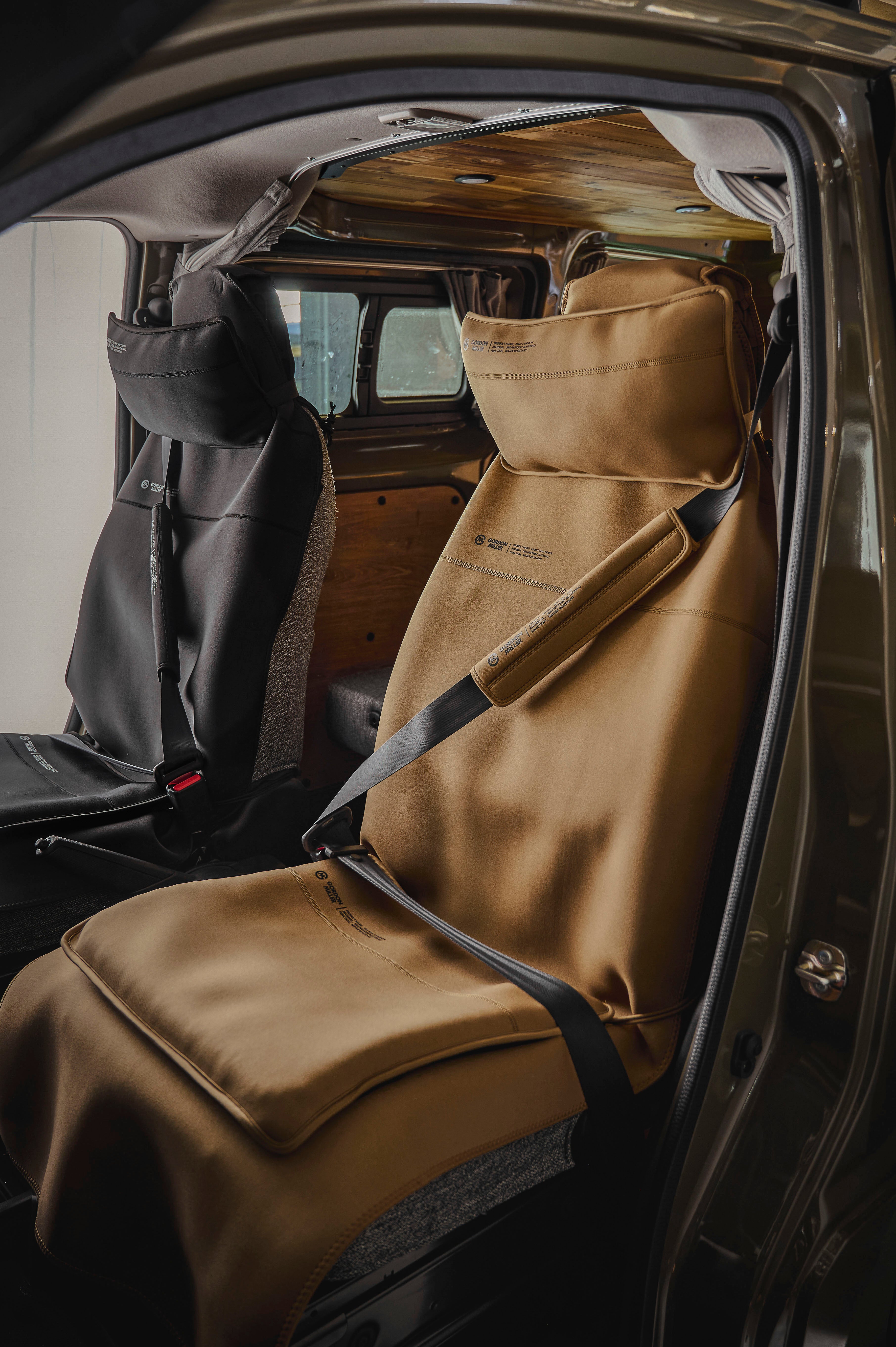 おしゃれ おすすめ カー用品 車 かけるだけ SBR 防水 汎用 フロント シートカバー