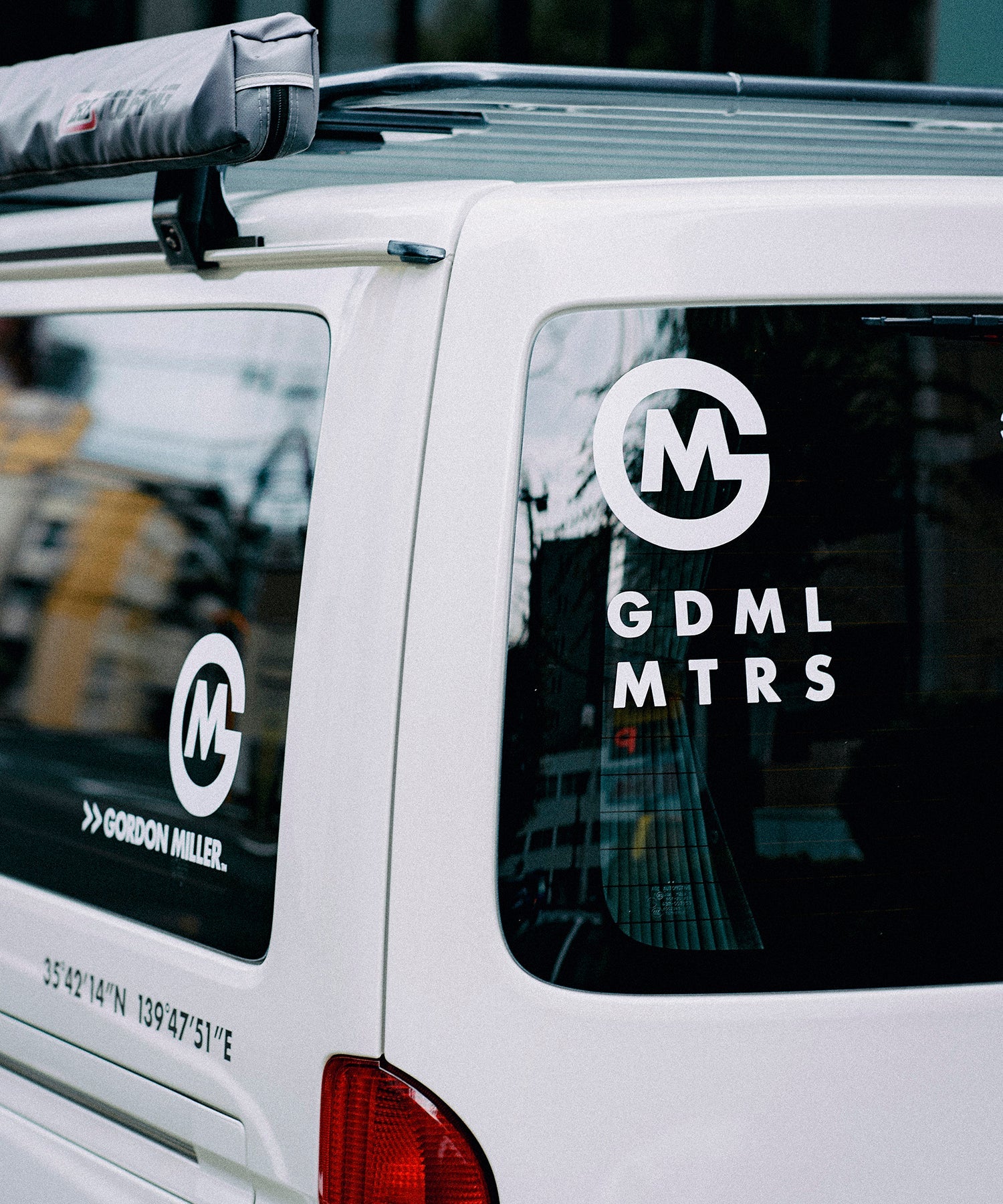 おしゃれ おすすめ カー用品 カットステッカー カスタム オートバックス