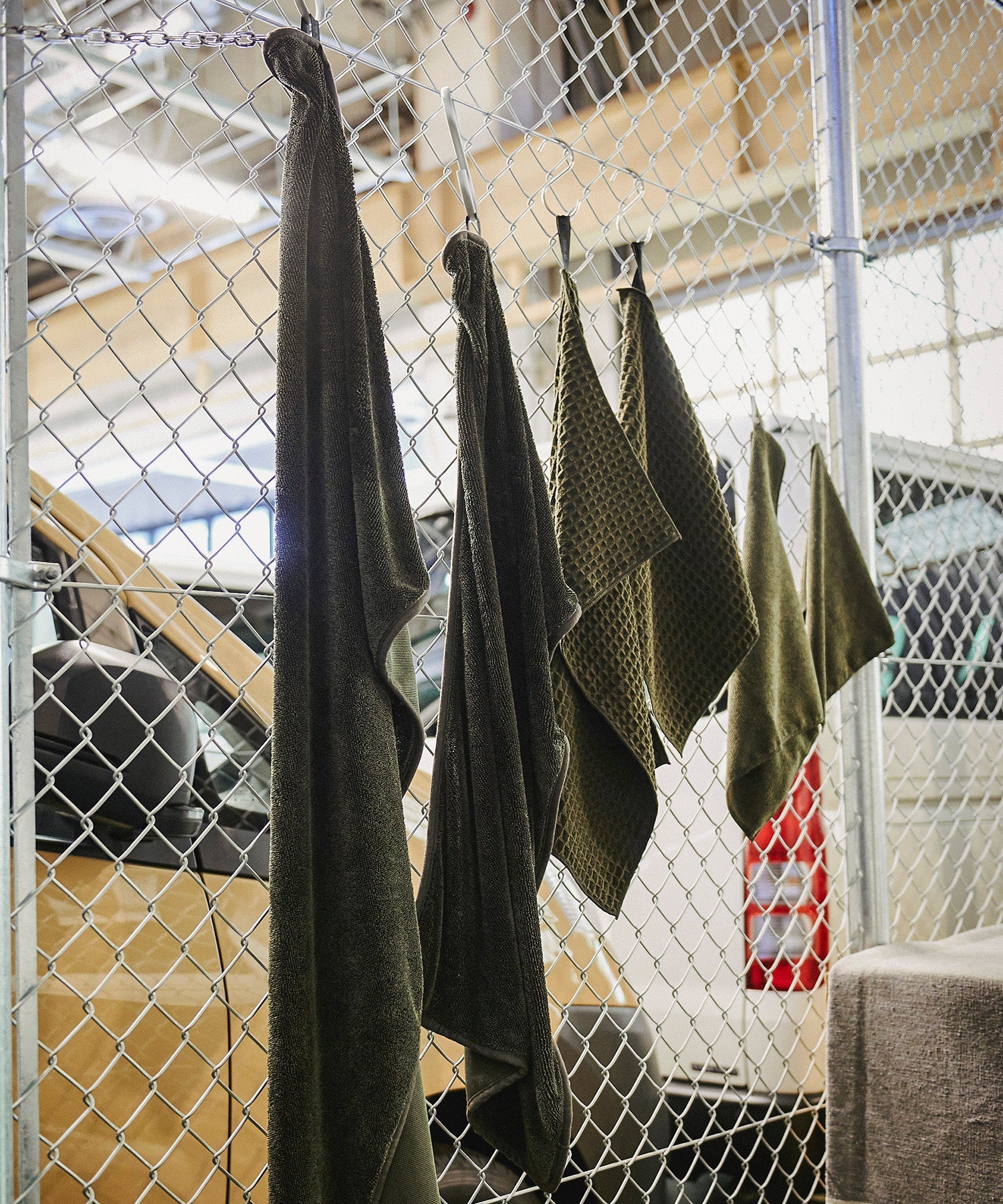 おしゃれ おすすめ 洗車用品 超吸水 マイクロファイバー 拭き上げ タオル オートバックス