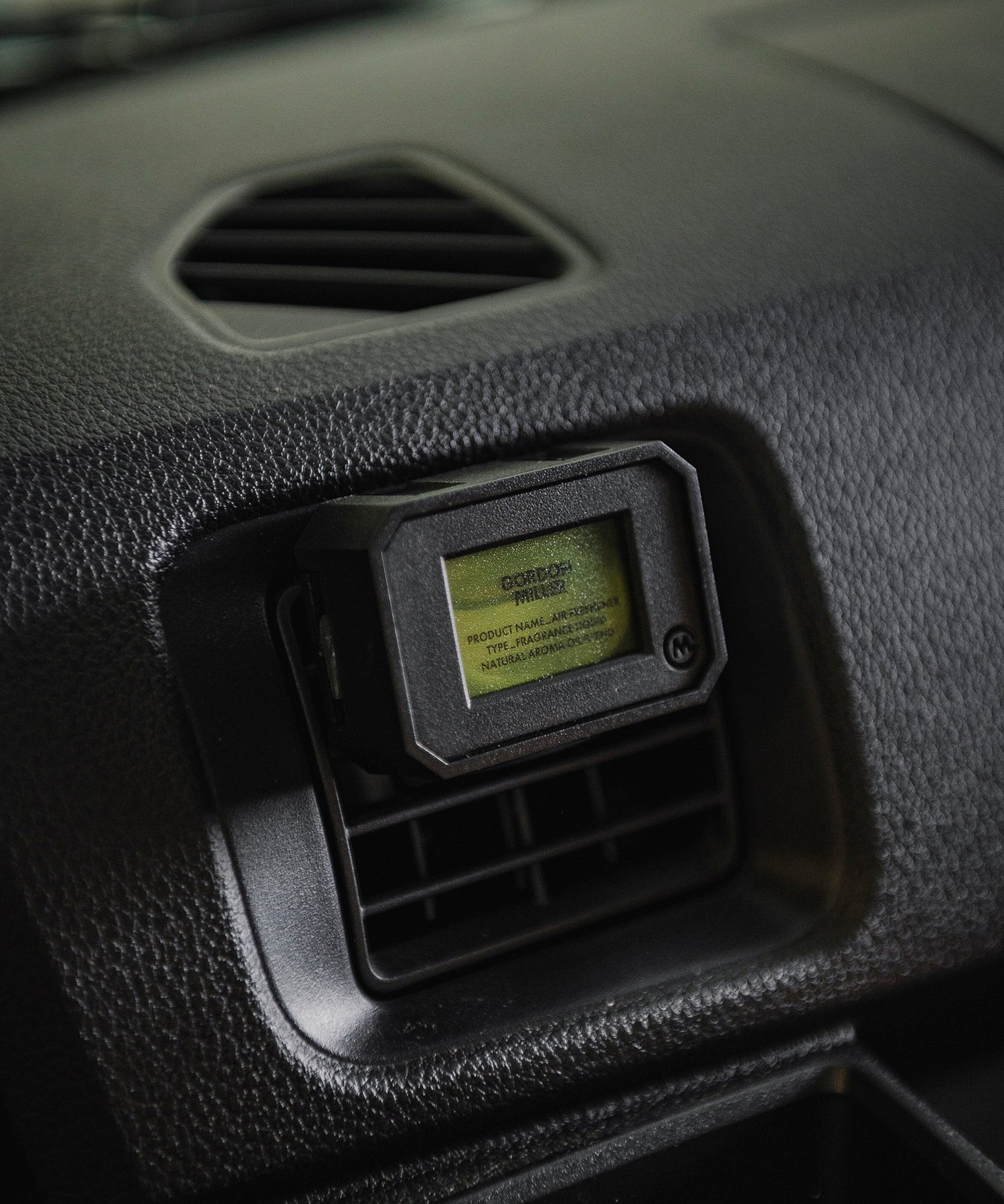 おしゃれ おすすめ カー用品 芳香剤 ACクリップ エアフレッシュナー リキッドタイプ