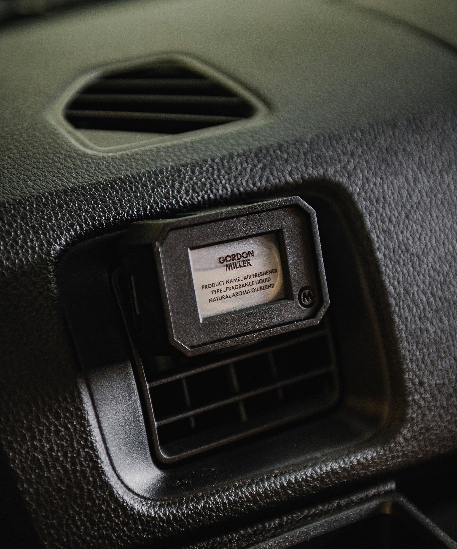 おしゃれ おすすめ カー用品 芳香剤 ACクリップ エアフレッシュナー リキッドタイプ