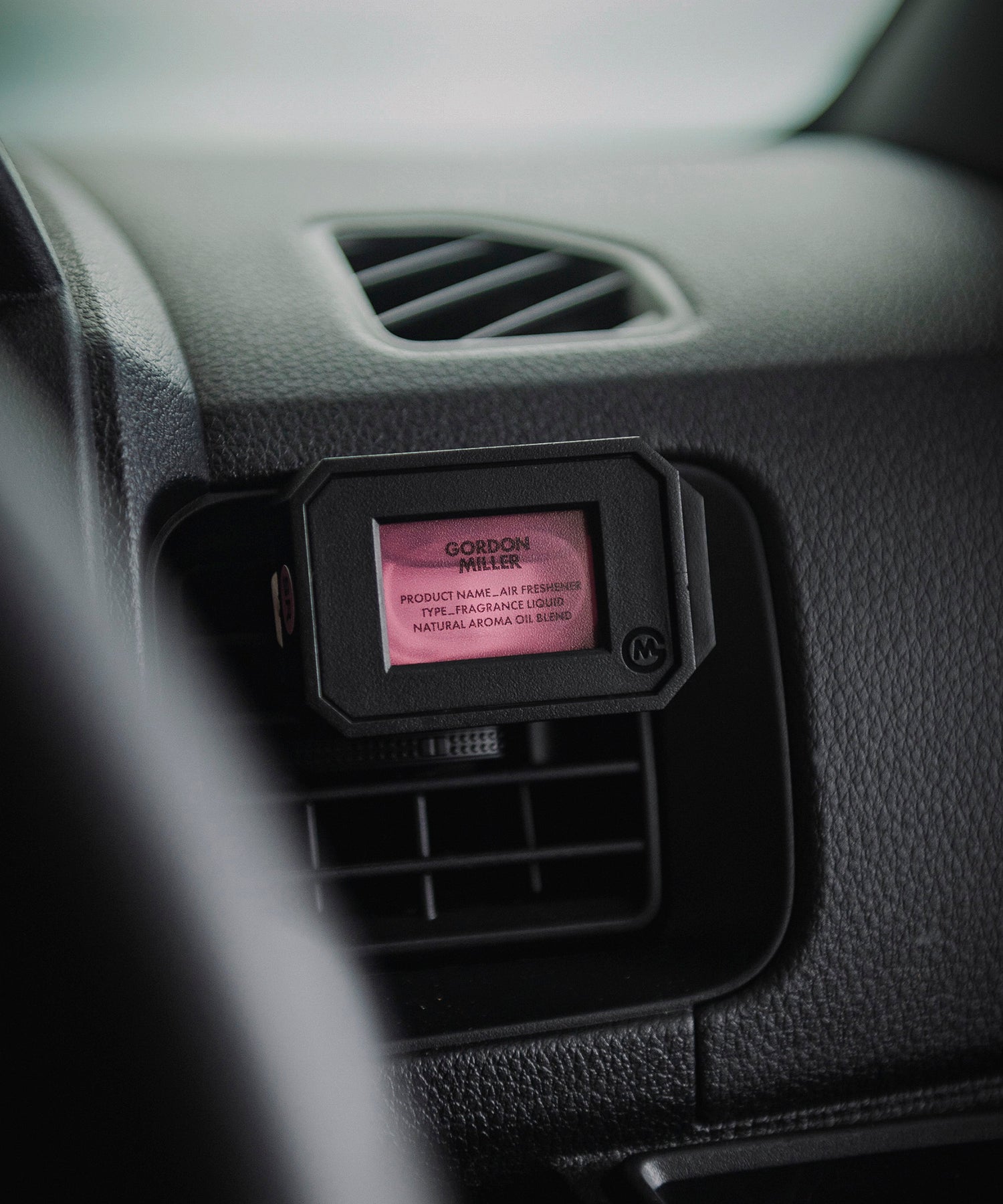 おしゃれ おすすめ カー用品 芳香剤 ACクリップ エアフレッシュナー リキッドタイプ