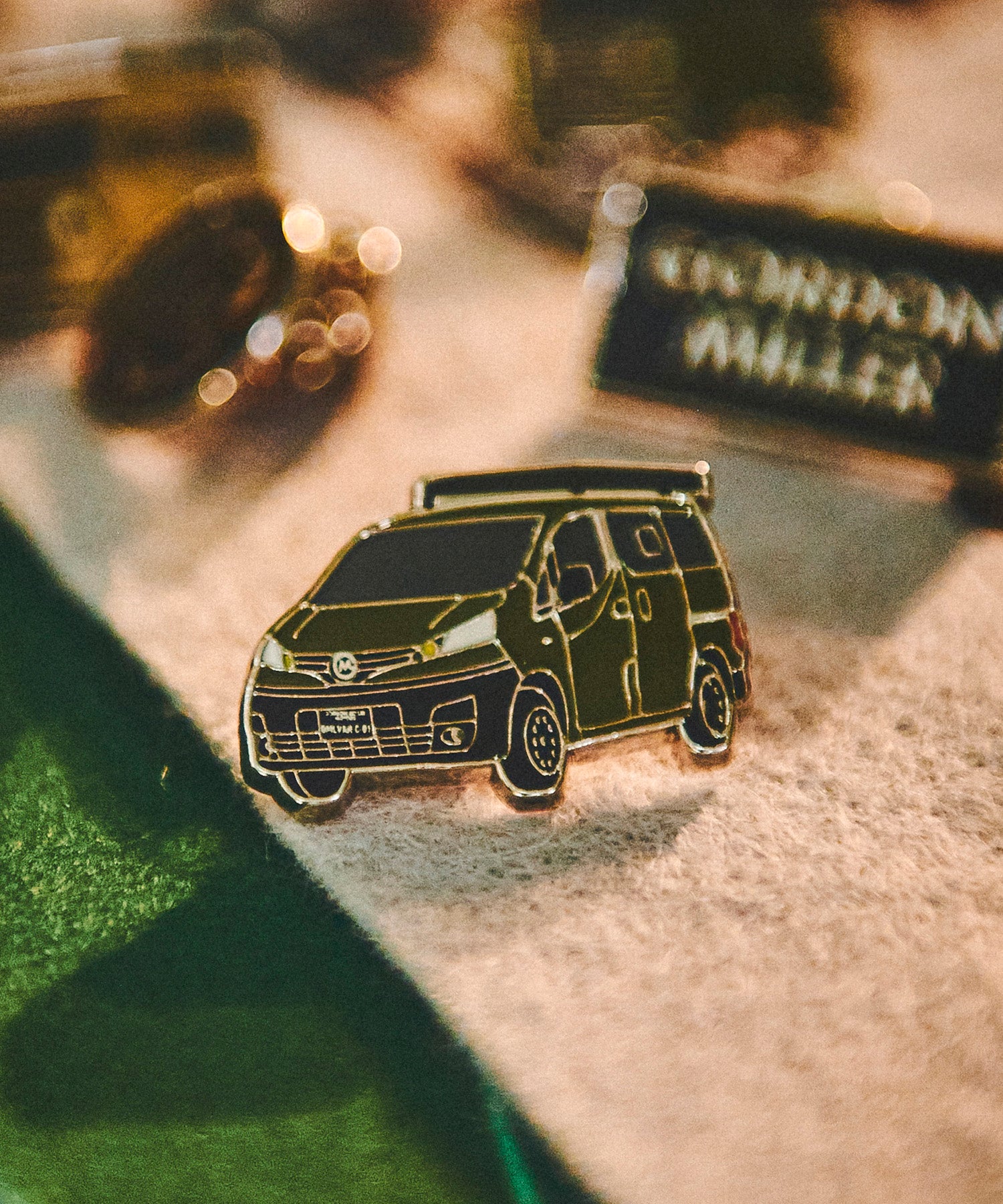 おしゃれ おすすめ カー用品 ピンズ バッジ カスタム オートバックス