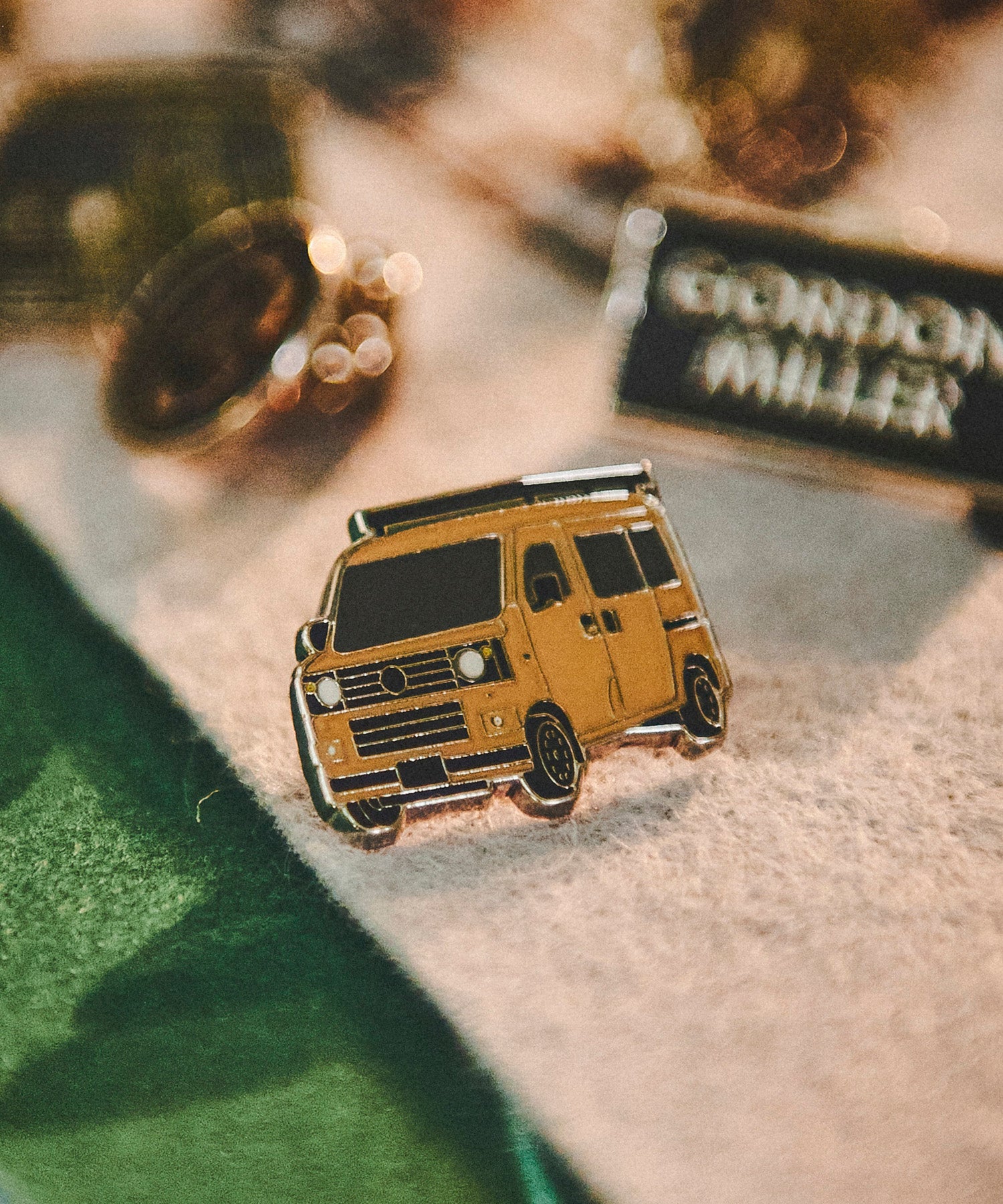 おしゃれ おすすめ カー用品 ピンズ バッジ カスタム オートバックス