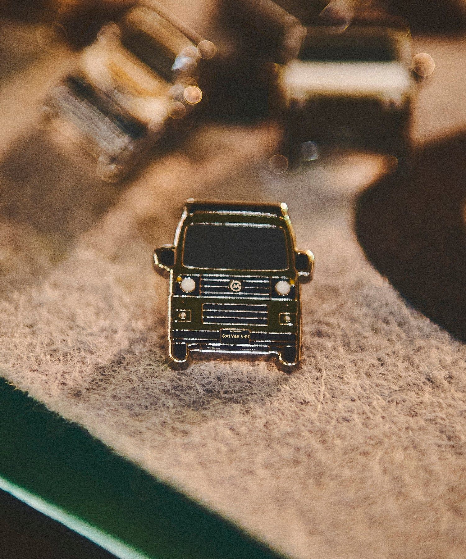 おしゃれ おすすめ カー用品 ピンズ バッジ カスタム オートバックス