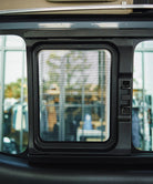 おしゃれ おすすめ カー用品 網戸 アルミ スクリーン サッシ キャラバン カスタム