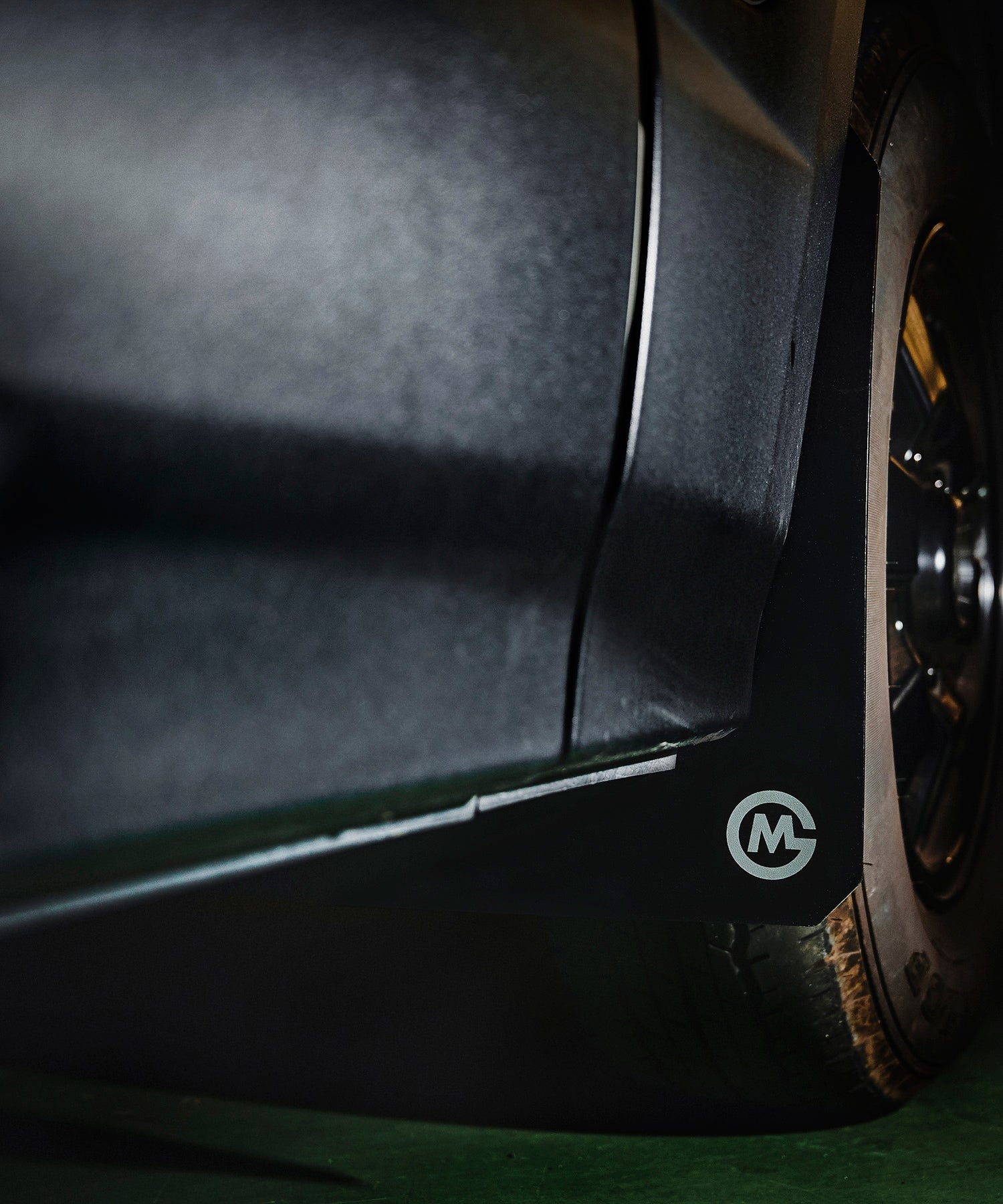 おしゃれ おすすめ カー用品 泥除け マッド フラップ ハイエース 便利グッズ