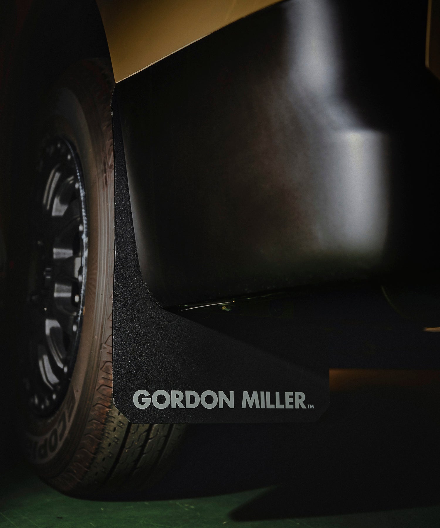 おしゃれ おすすめ カー用品 泥除け マッド フラップ NV200 便利グッズ