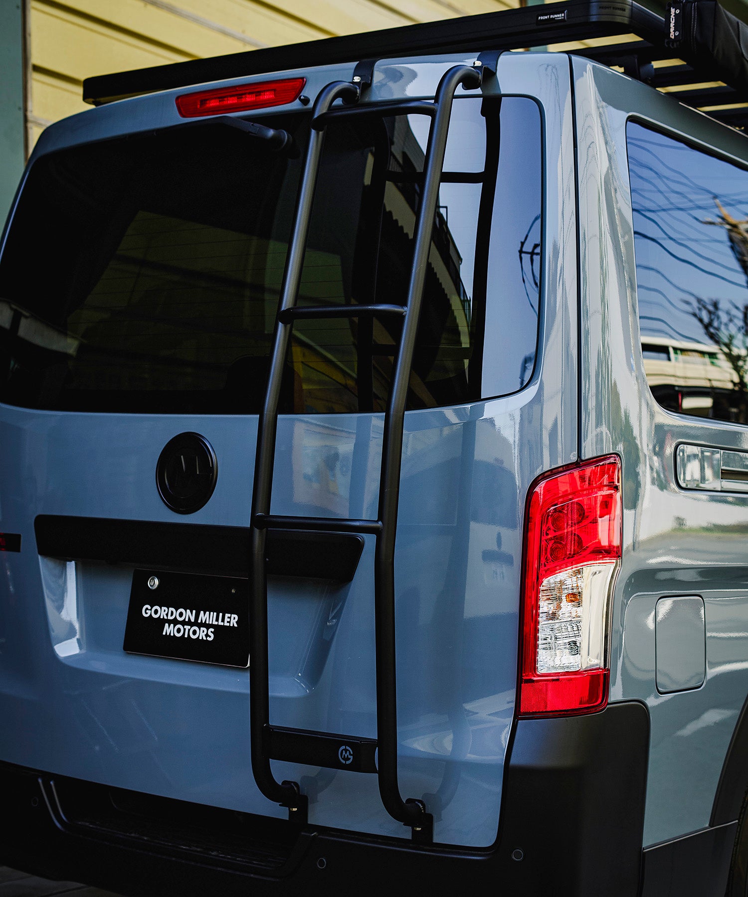 カスタムパーツ リアラダー for キャラバン