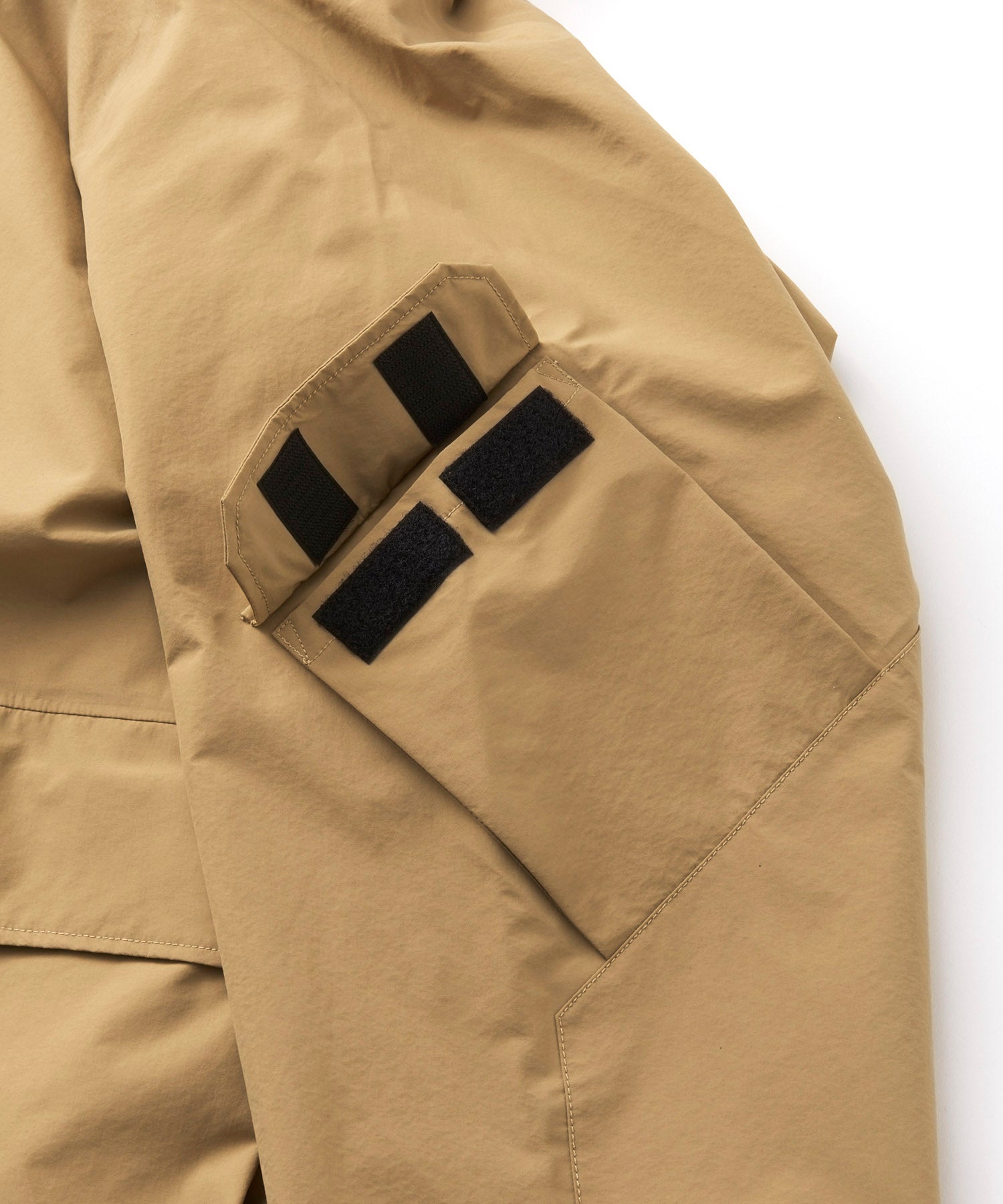 アパレル ワークウェア アウター 3レイヤー コート ジャケット レインコート 防水 透湿 ディテール 白ホリ ベージュ