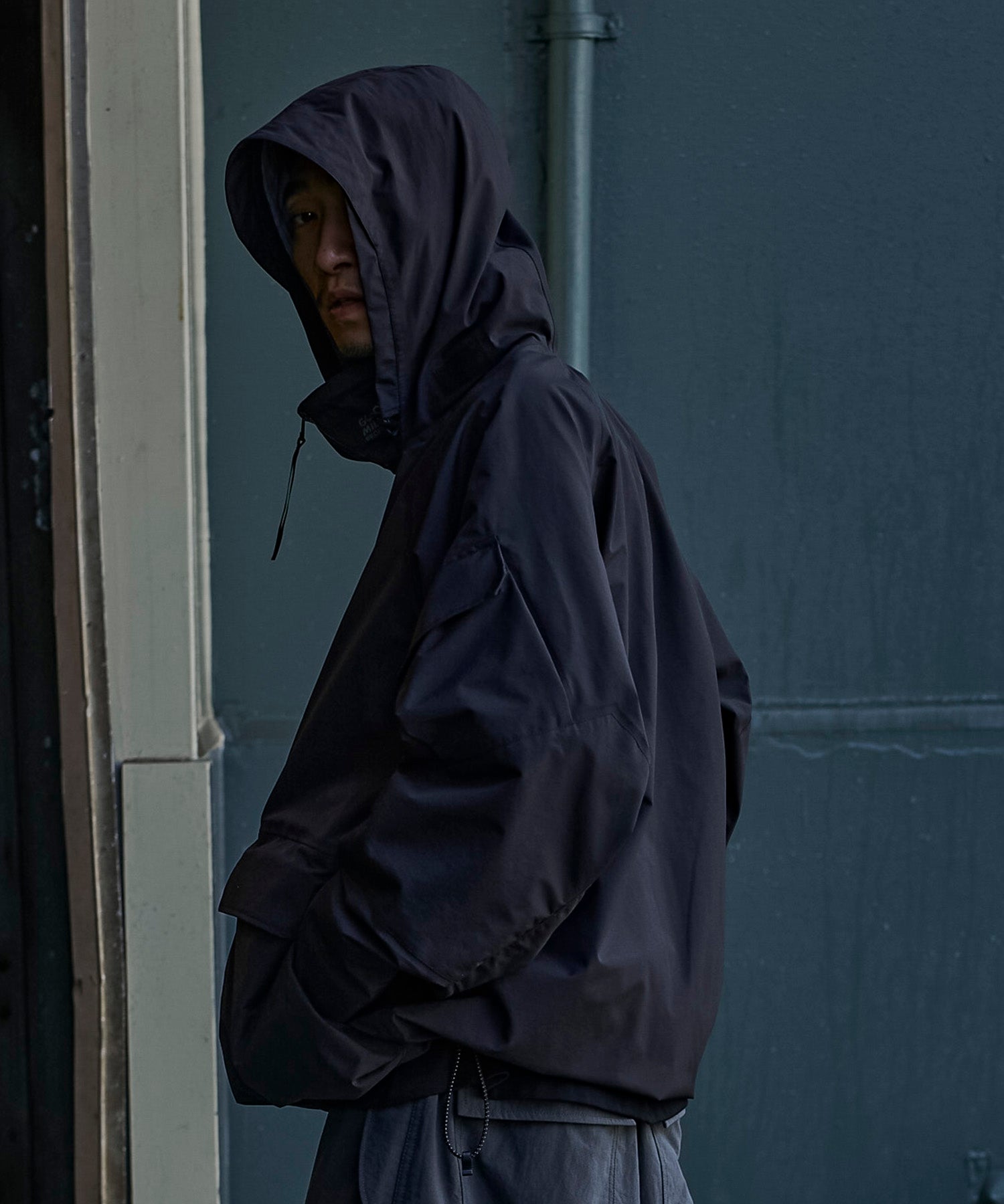 アパレル ワークウェア アウター 3レイヤー コート ジャケット レインコート 防水 透湿 ディテール