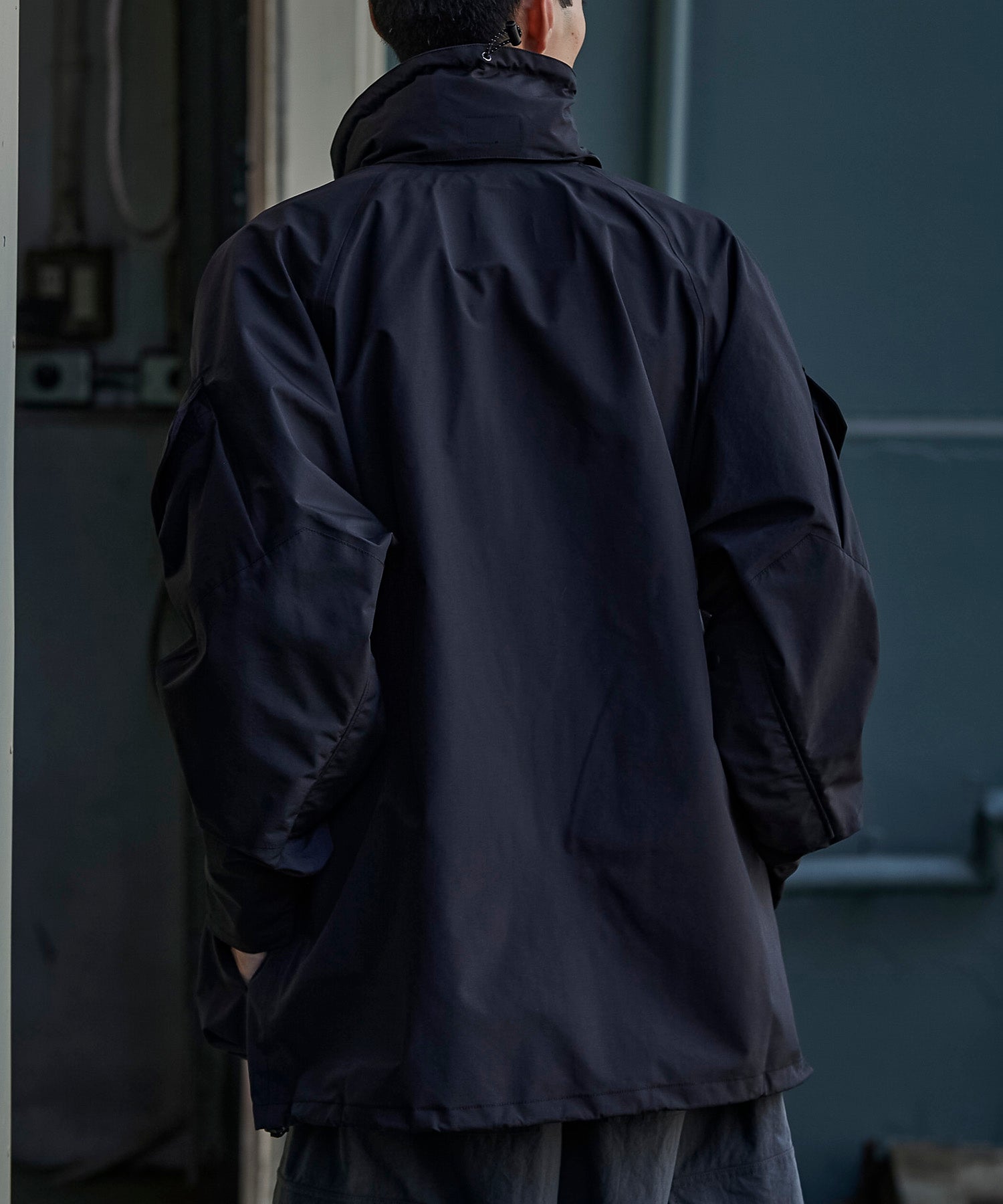 アパレル ワークウェア アウター 3レイヤー コート ジャケット レインコート 防水 透湿 ディテール