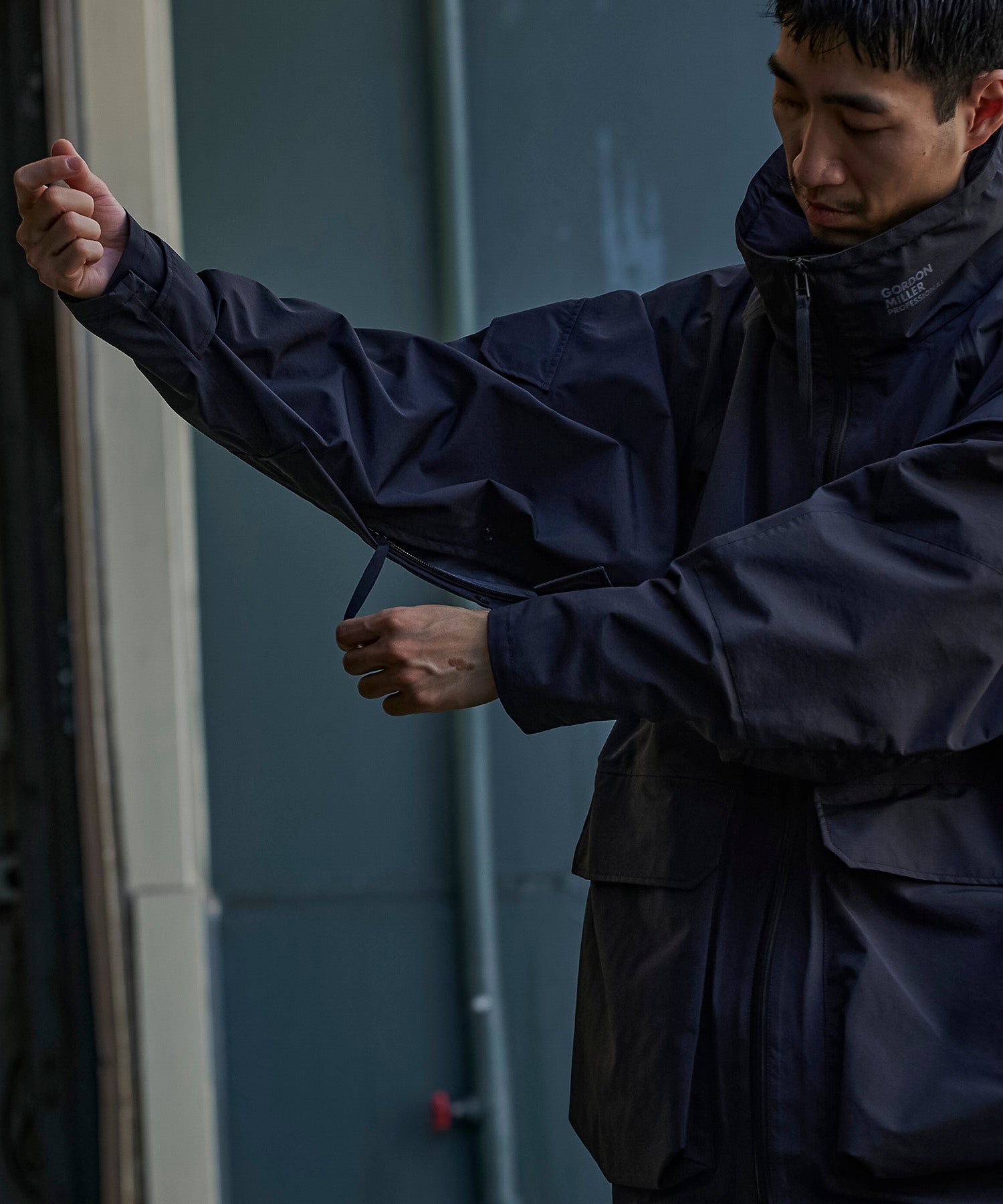 アパレル ワークウェア アウター 3レイヤー コート ジャケット レインコート 防水 透湿 ディテール