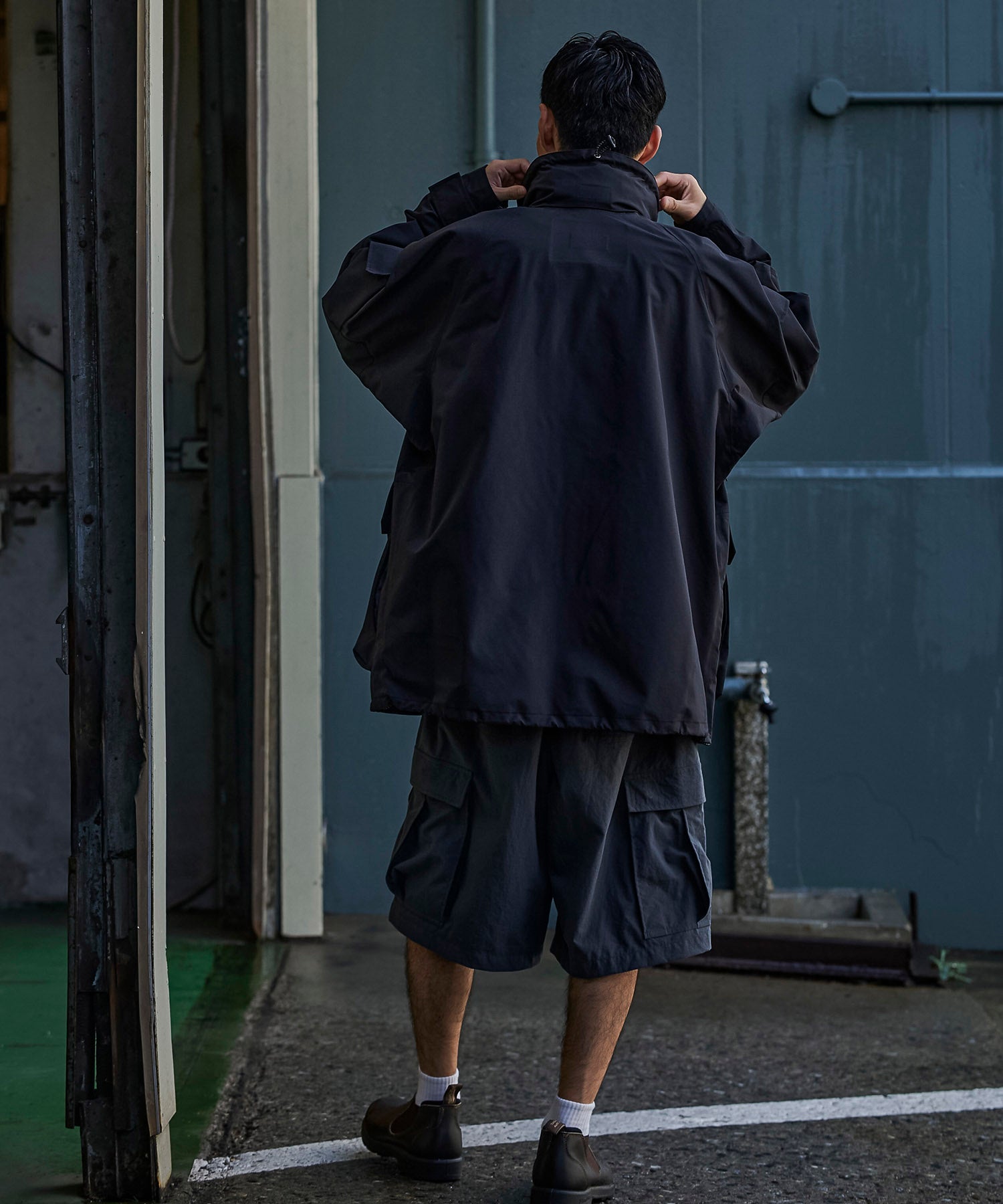 アパレル ワークウェア アウター 3レイヤー コート ジャケット レインコート 防水 透湿 ディテール