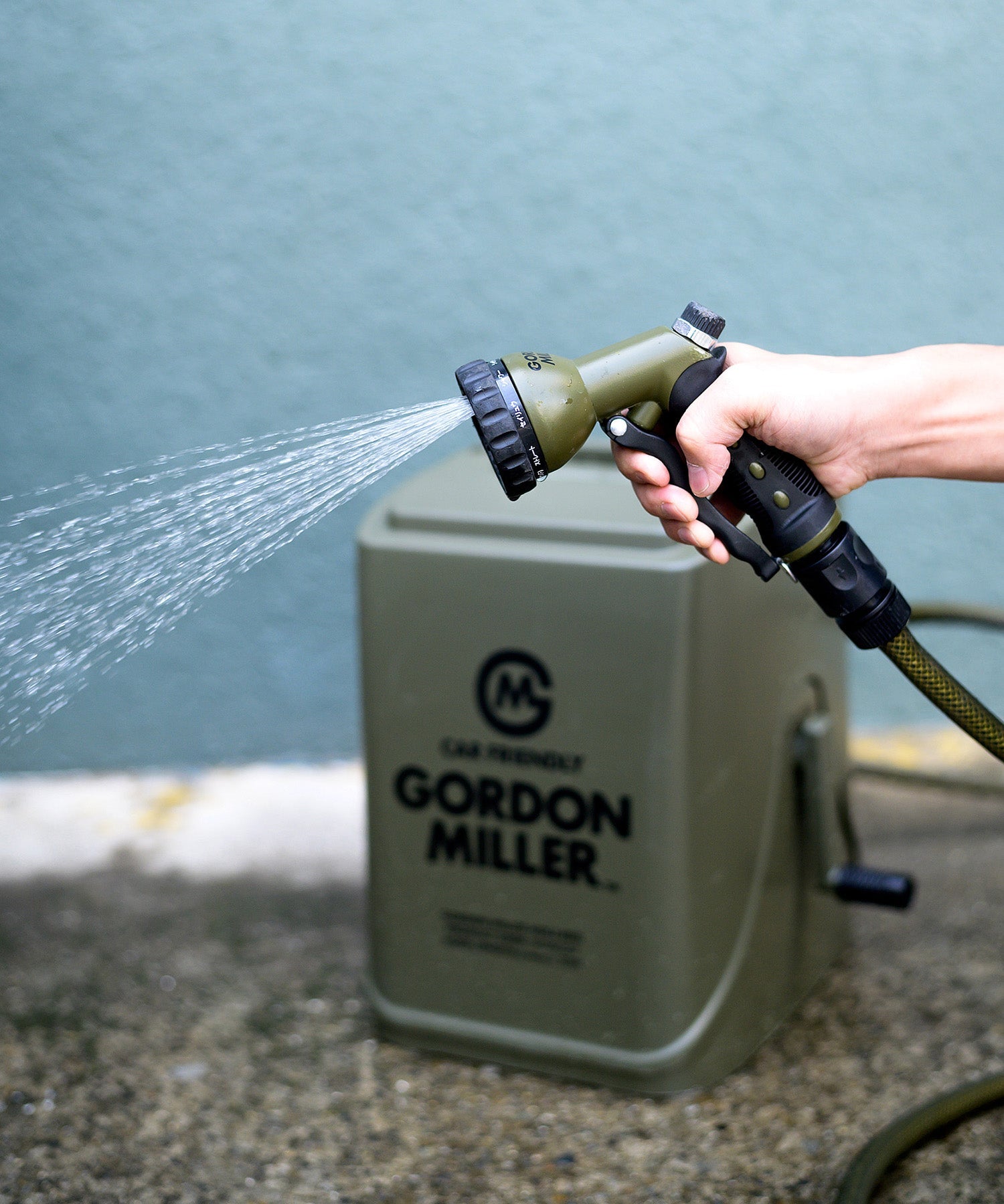 おしゃれ おすすめ 洗車用品 フルカバー ホースリール 20M オートバックス