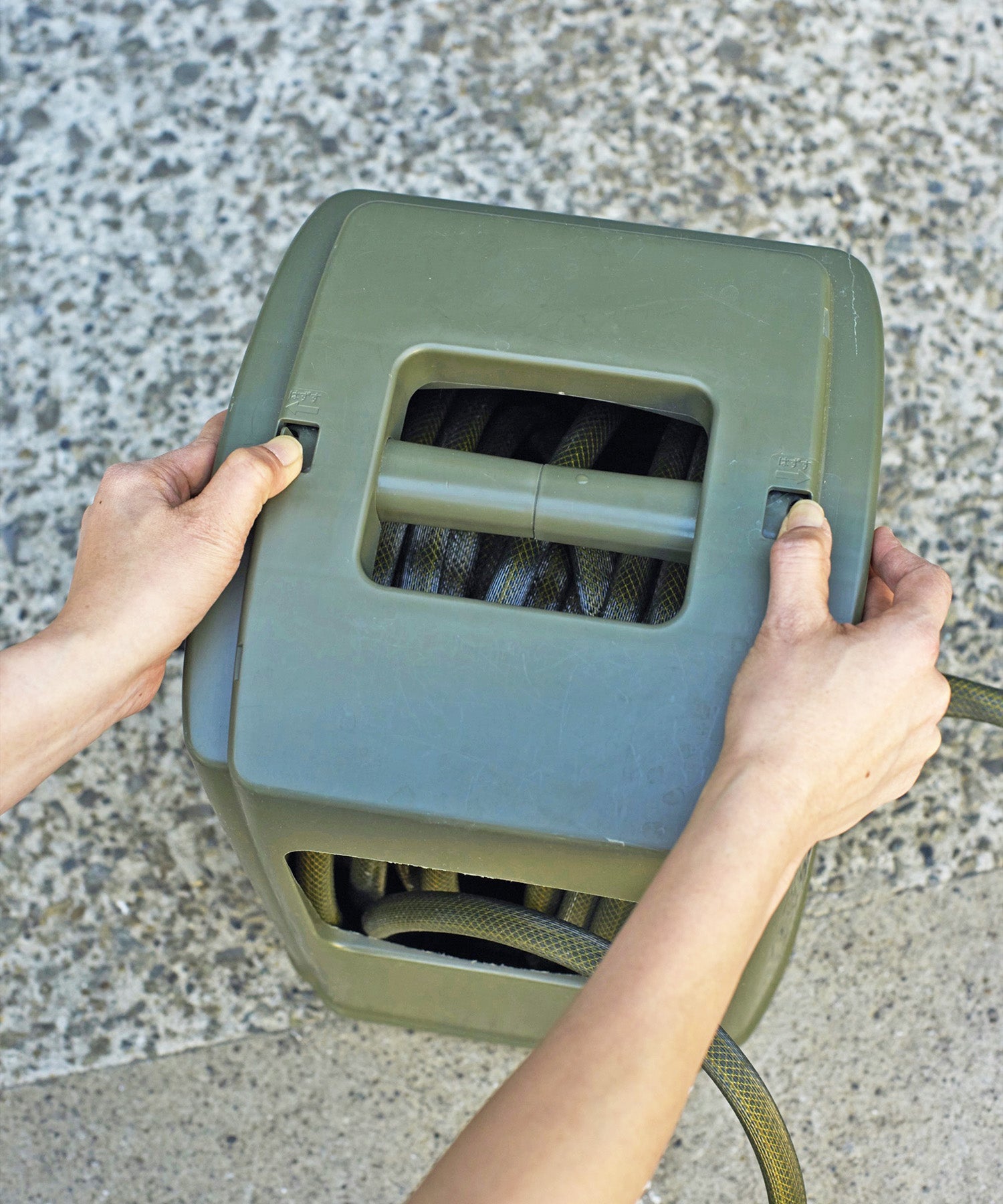 おしゃれ おすすめ 洗車用品 フルカバー ホースリール 20M オートバックス