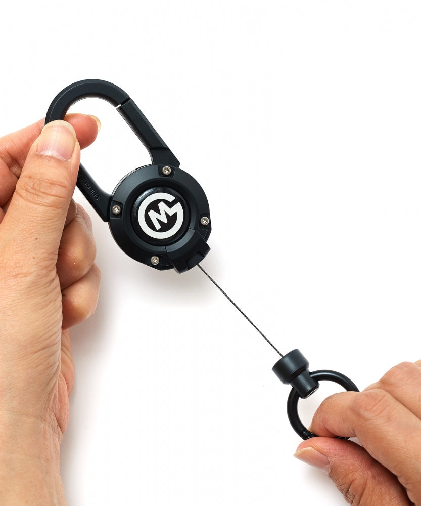 おしゃれ おすすめ マグネット内蔵 カラビナ付き コード リール キーホルダー