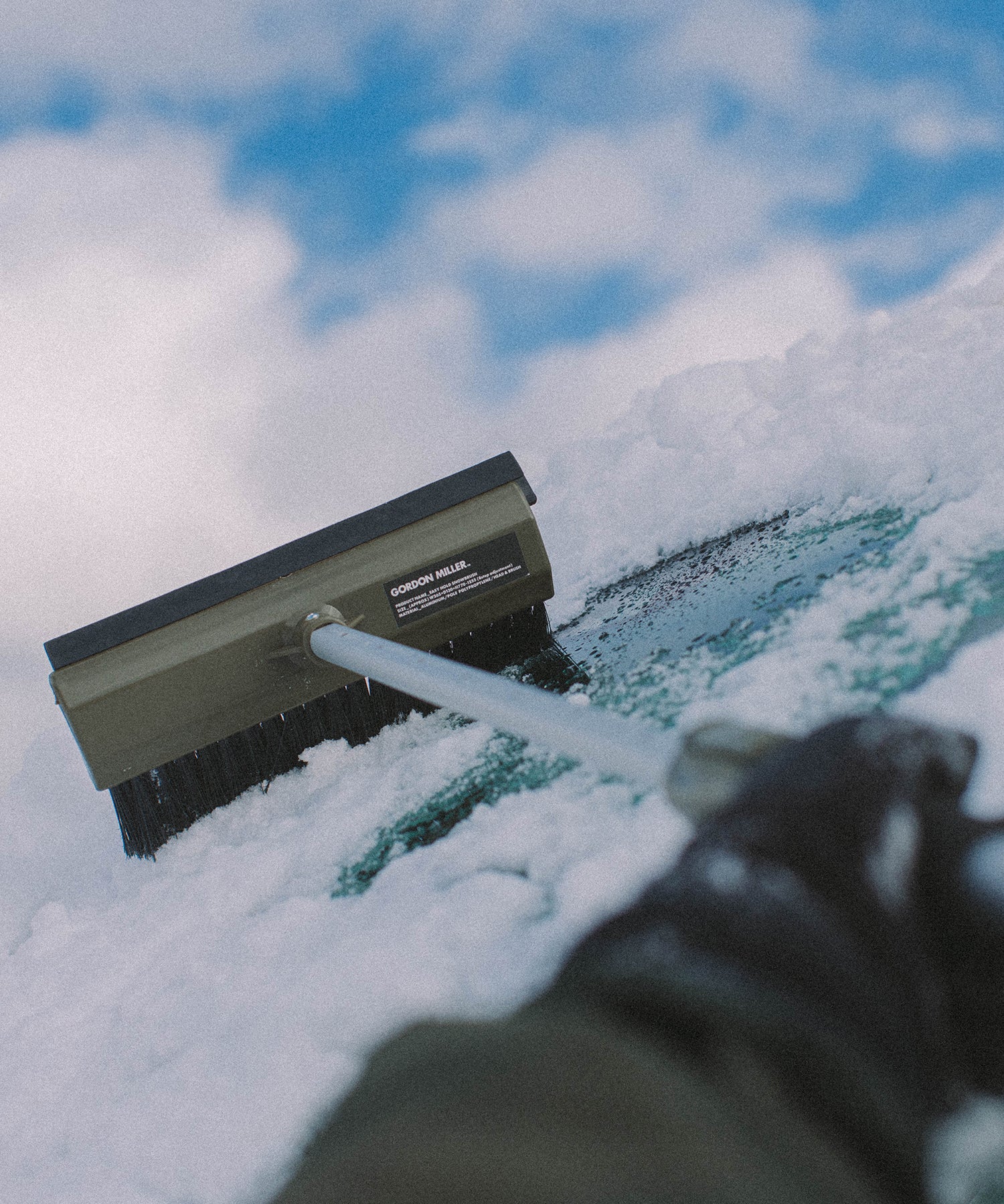 イージー ホールド スノーブラシ – GORDON MILLER